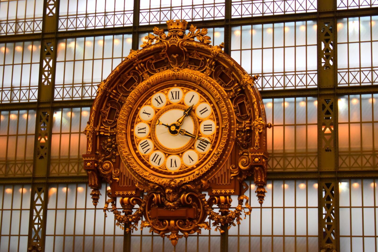 Nikon D5500 sample photo. Clock, museum, gold photography
