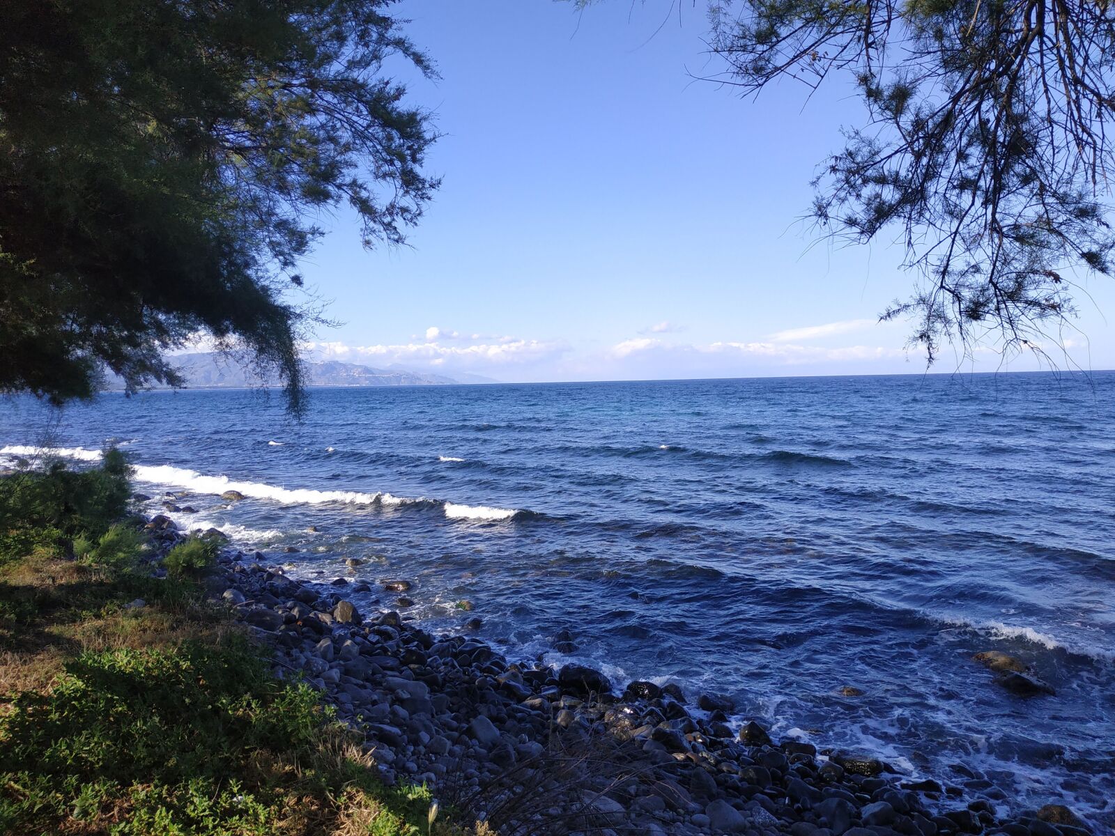 Xiaomi Redmi Note 5 sample photo. Sea, sky, sicily photography