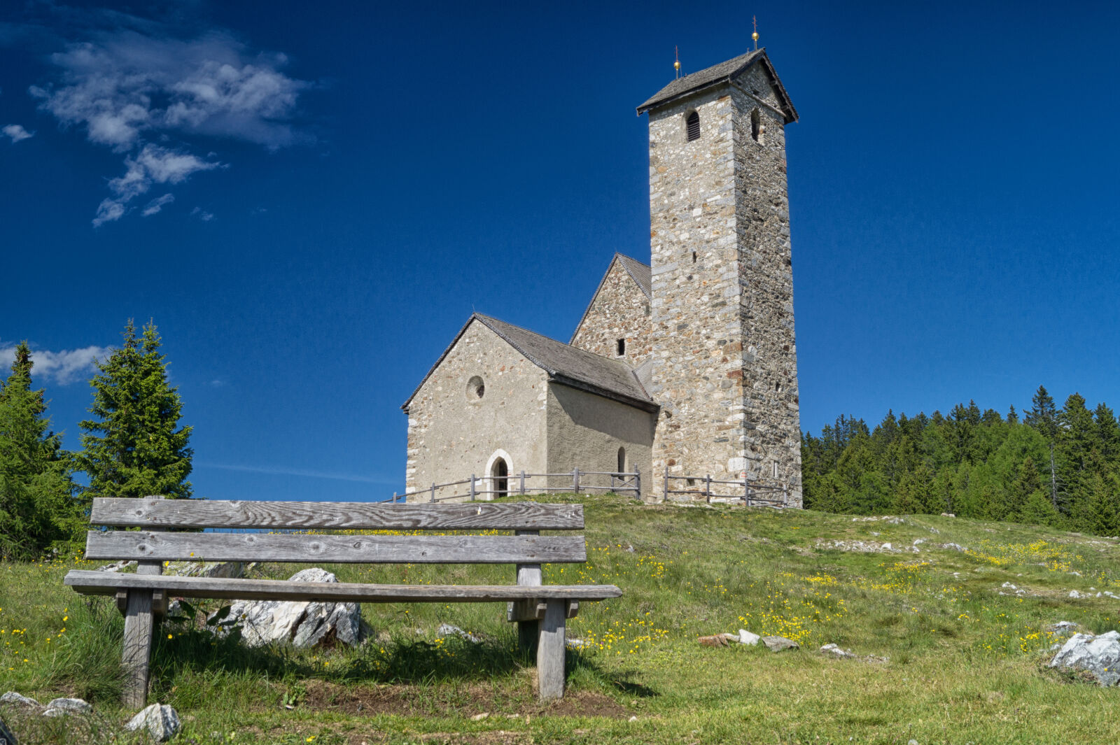 Sony DT 18-55mm F3.5-5.6 SAM II sample photo. Alto, adige, bench, blue photography