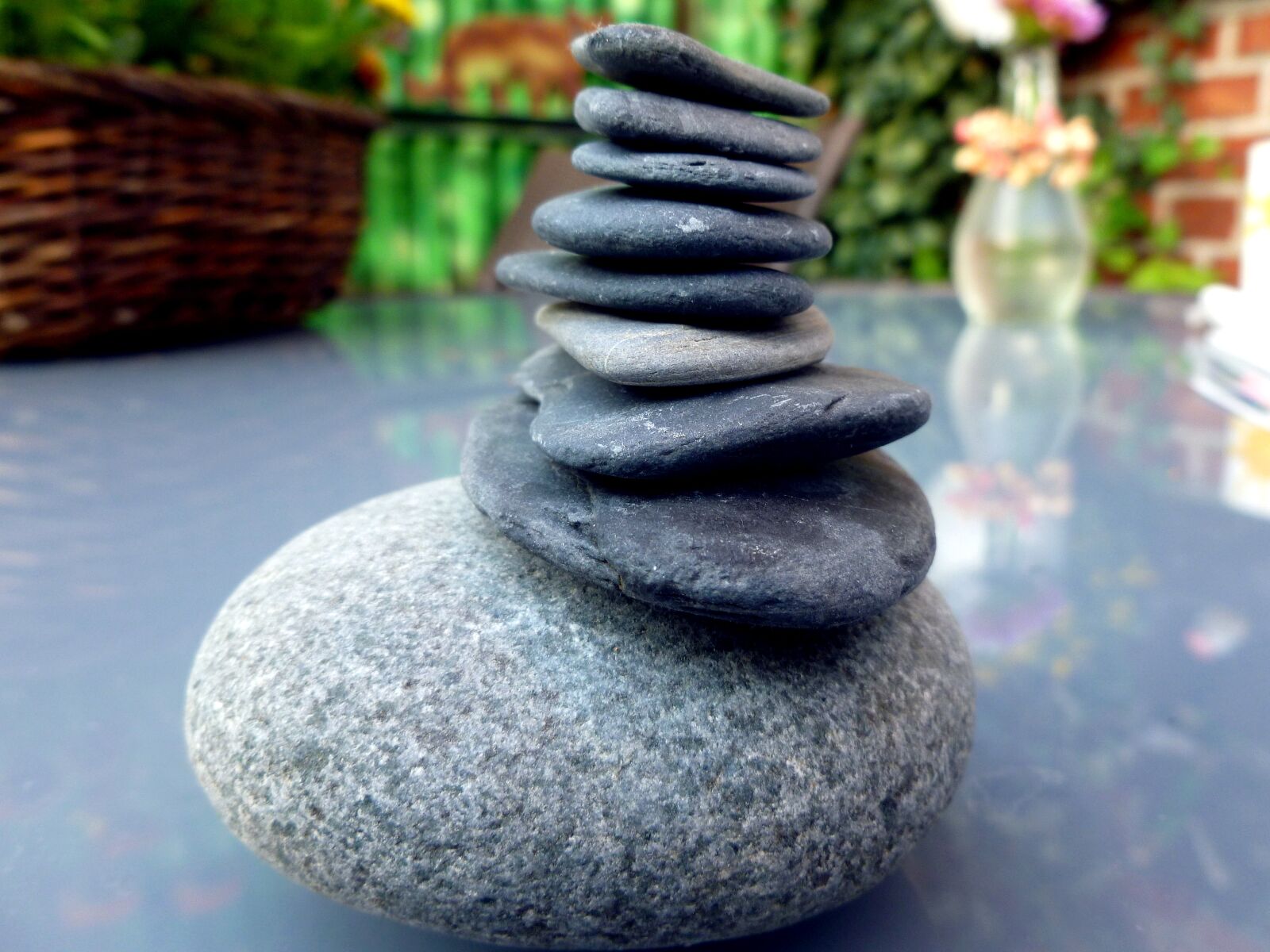 Panasonic DMC-FS37 sample photo. Stones, tower, balance photography