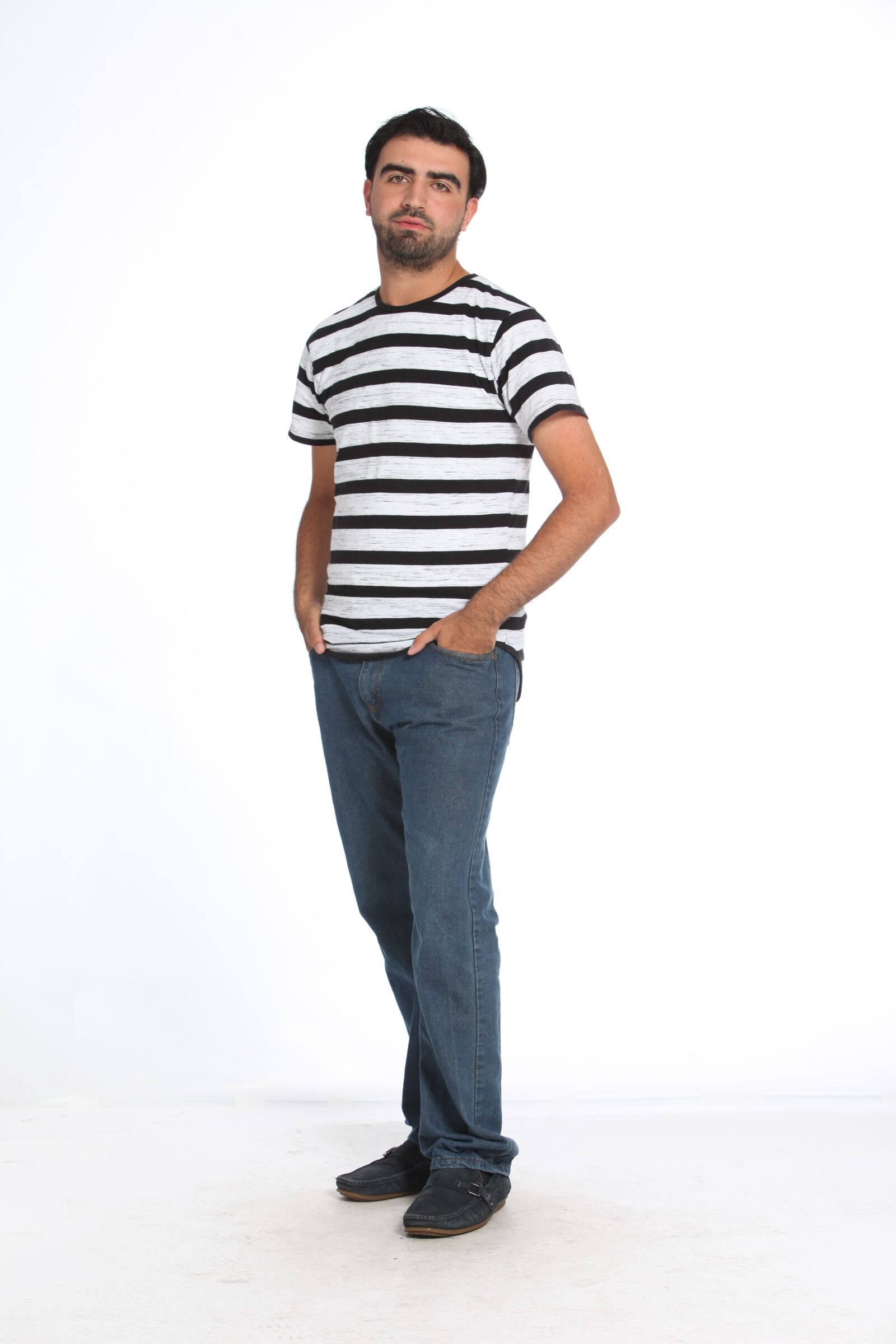 Canon EOS 5D Mark II sample photo. Full body shot, photography photography