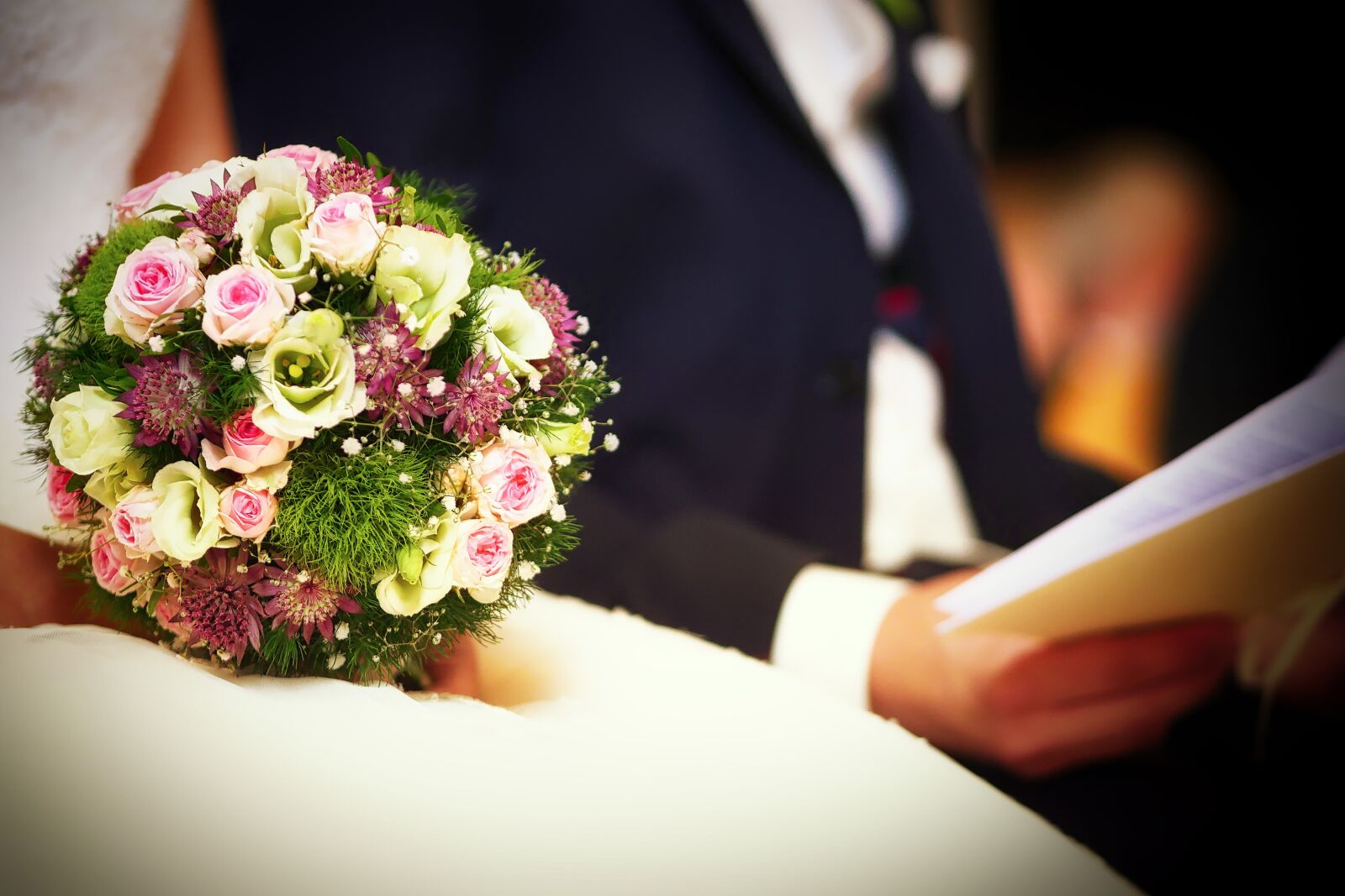 Panasonic Lumix DMC-GX8 sample photo. Wedding, bride and groom photography