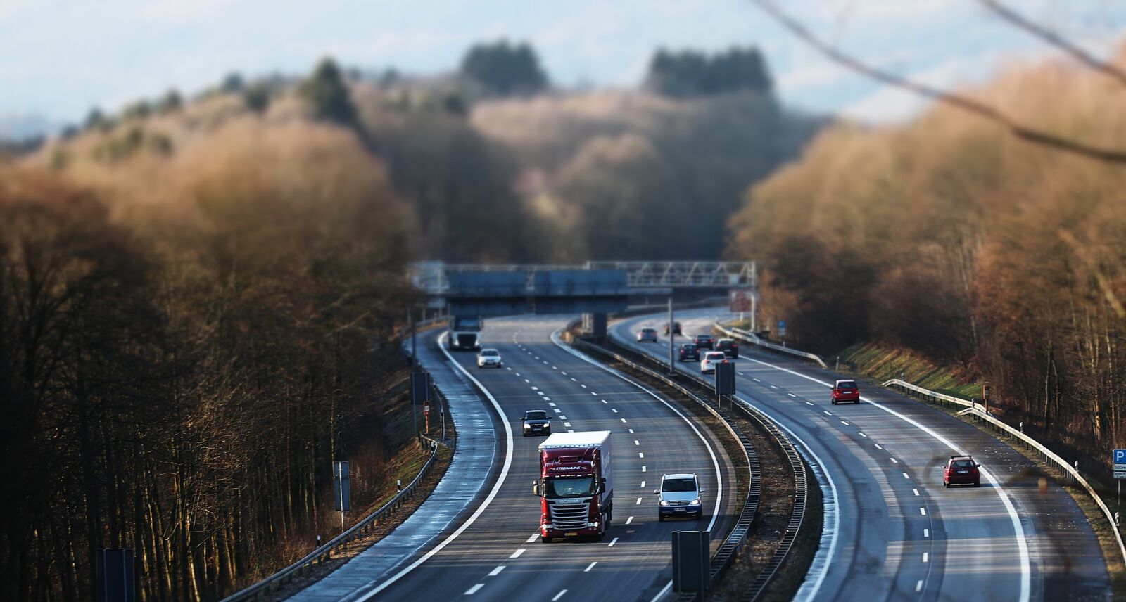Canon EOS 80D sample photo. Tilt shift, highway, traffic photography