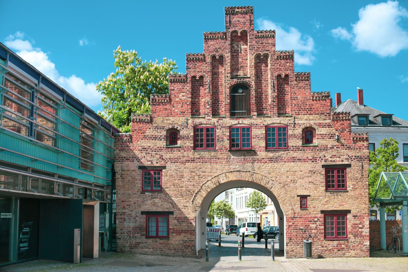 Canon EF 50mm F1.4 USM sample photo. Nordertor, flensburg, city gate photography