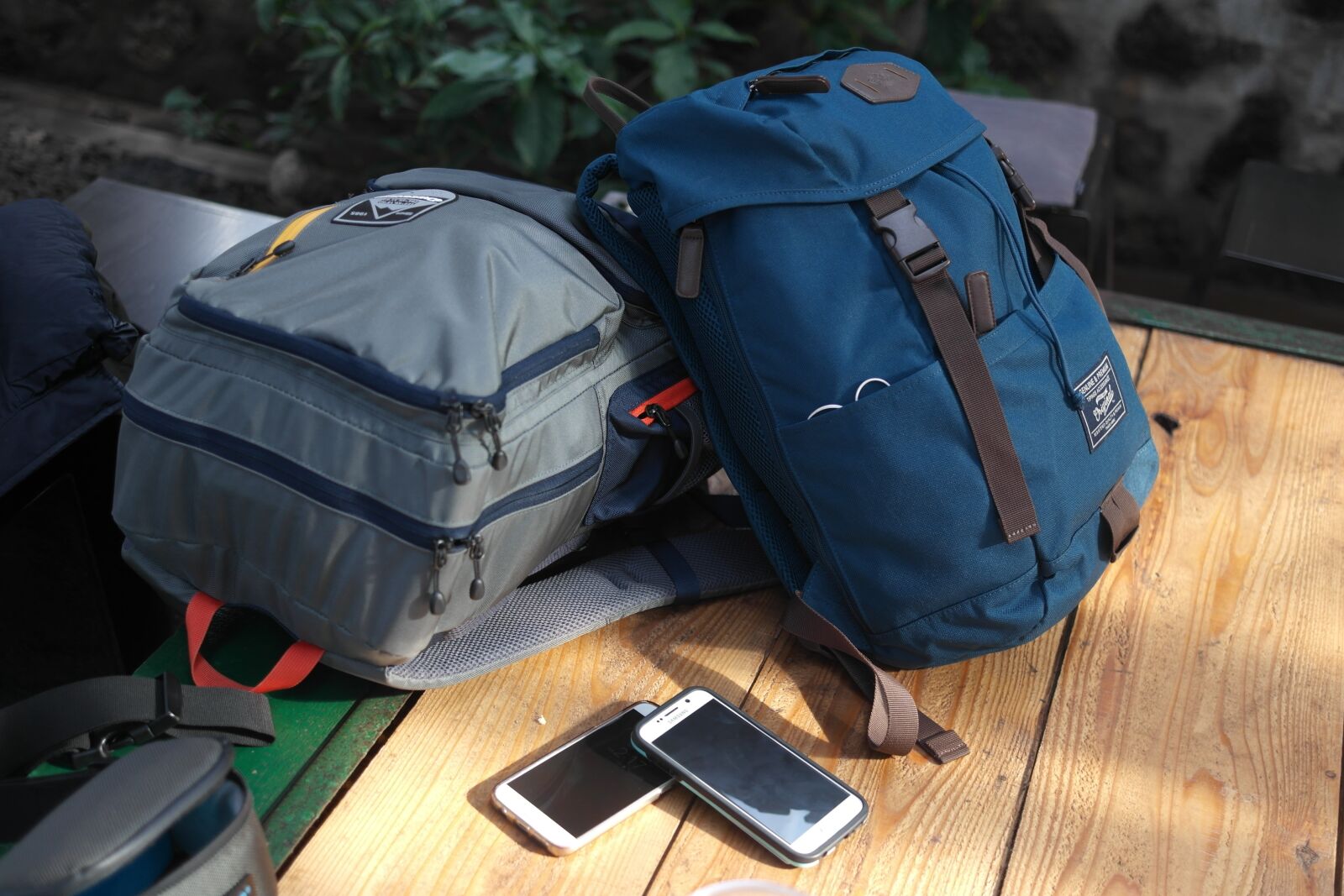 Samsung NX1000 sample photo. Travel bag, travel, adventure photography