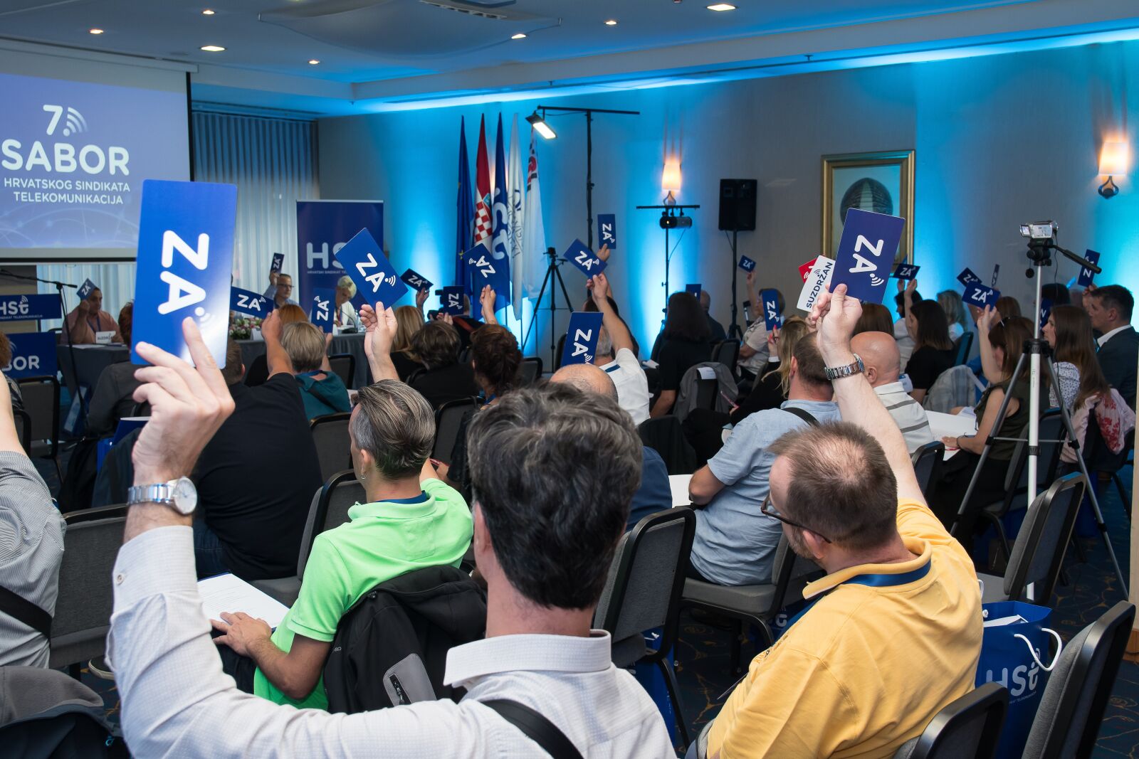 Nikon D500 sample photo. Voting, blue, convention photography