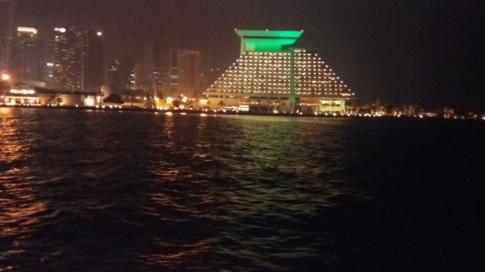Samsung Galaxy J5 sample photo. Beach, building, night photography