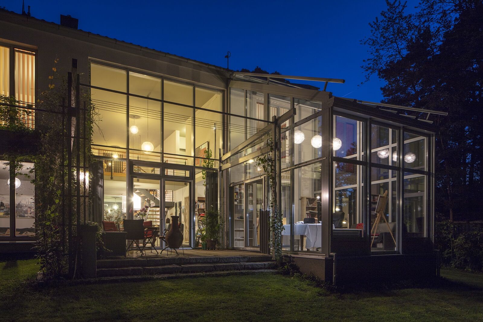 Canon EOS 5DS R sample photo. Winter garden, glass, canopy photography