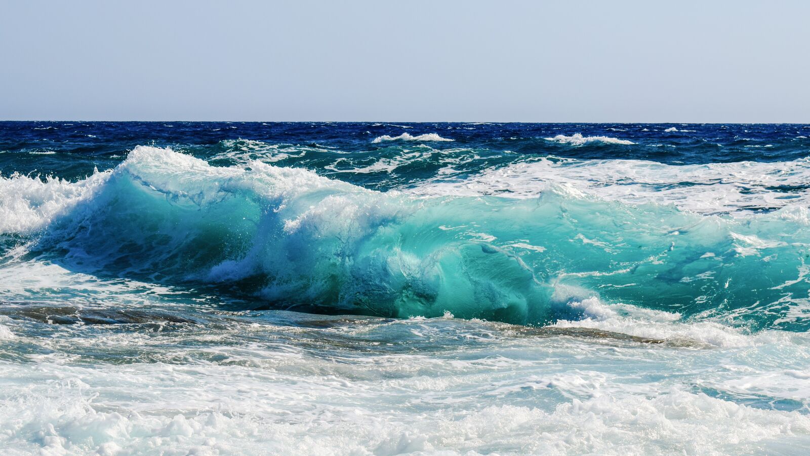 Nikon D3300 sample photo. Waves, foam, spray photography