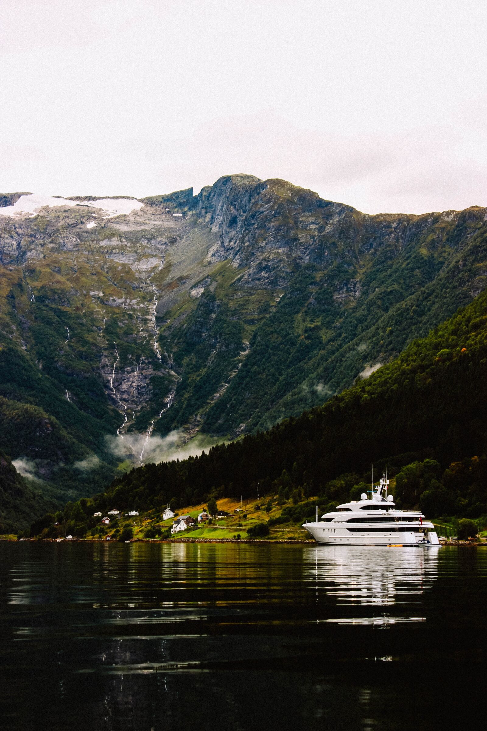 Canon EOS 600D (Rebel EOS T3i / EOS Kiss X5) sample photo. Norway, fjord, landscape photography