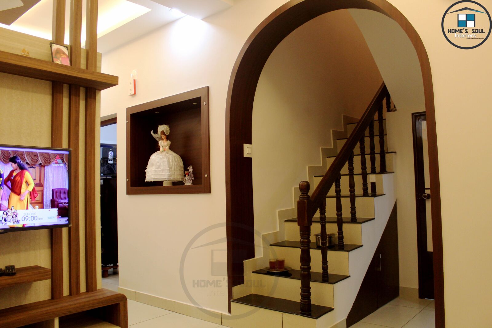 Canon EOS 1300D (EOS Rebel T6 / EOS Kiss X80) sample photo. Stairs, arch, staircase photography