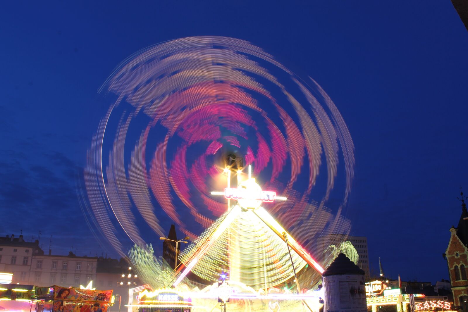 Canon EOS 1100D (EOS Rebel T3 / EOS Kiss X50) sample photo. Wheel, the festival, light photography