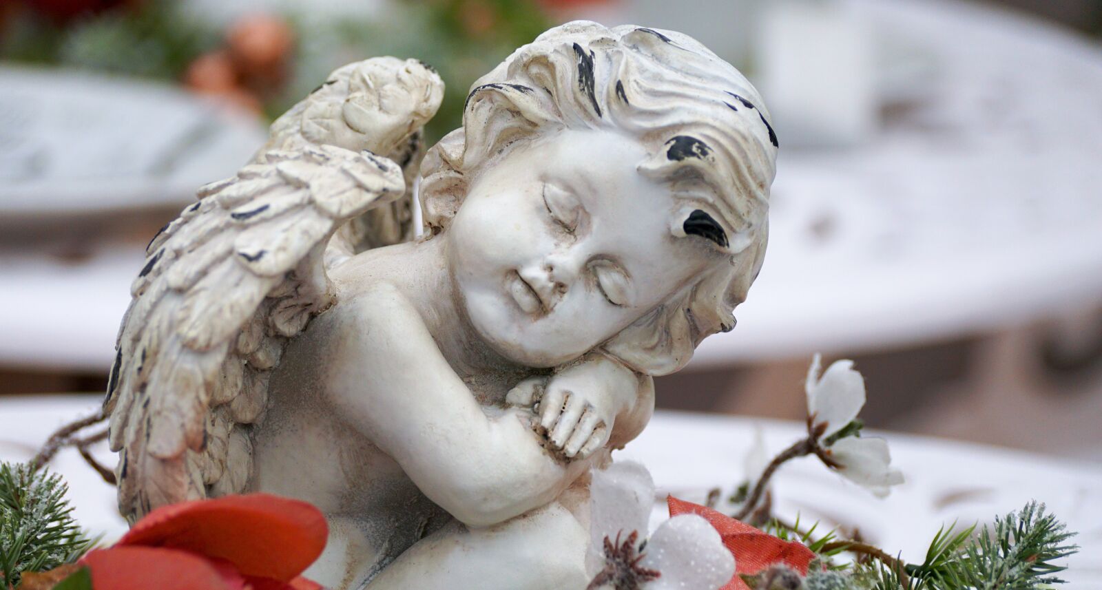 Sony DT 55-300mm F4.5-5.6 SAM sample photo. Angel, wing, figure photography