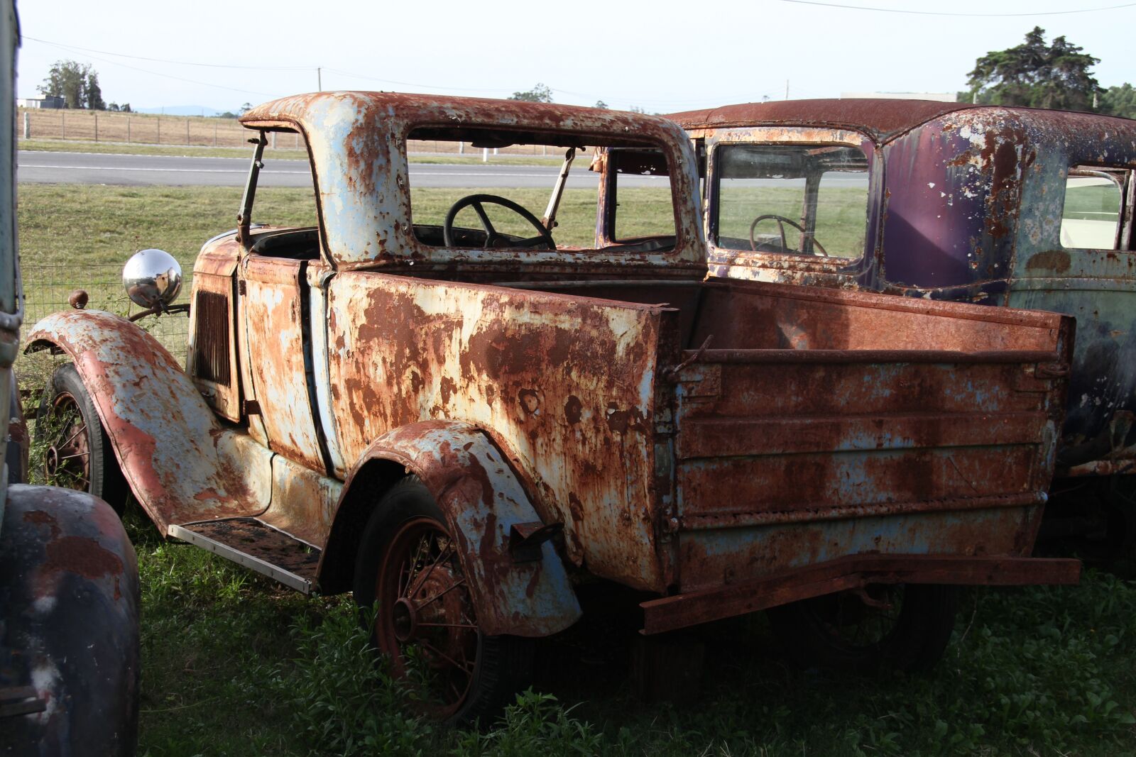 Canon EOS 7D sample photo. Car, old, abandon photography