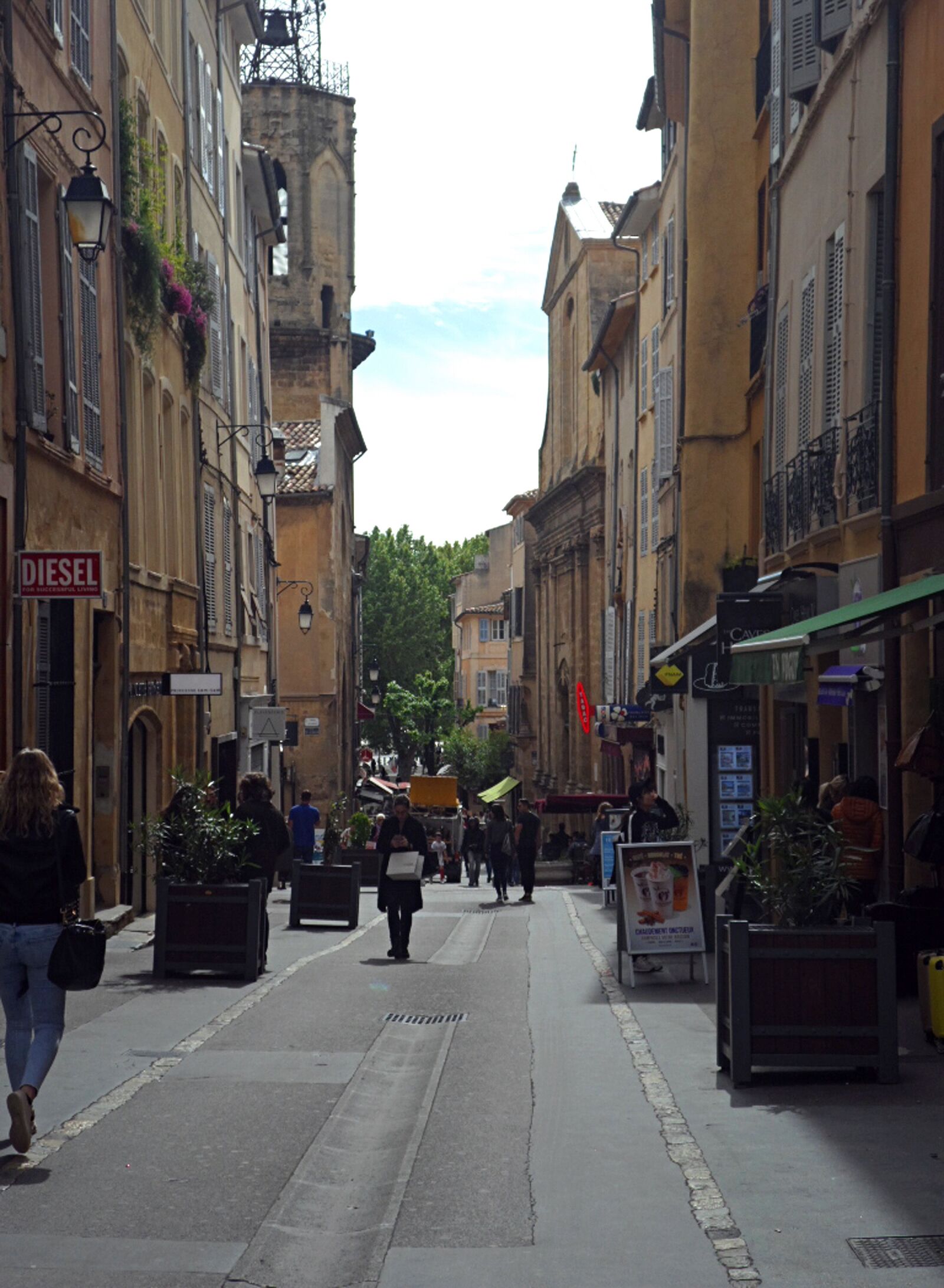 Samsung MV900F sample photo. France, europe, travel photography