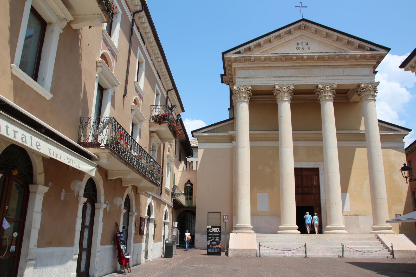 Canon EOS 600D (Rebel EOS T3i / EOS Kiss X5) sample photo. Dom, bardolino, italy photography