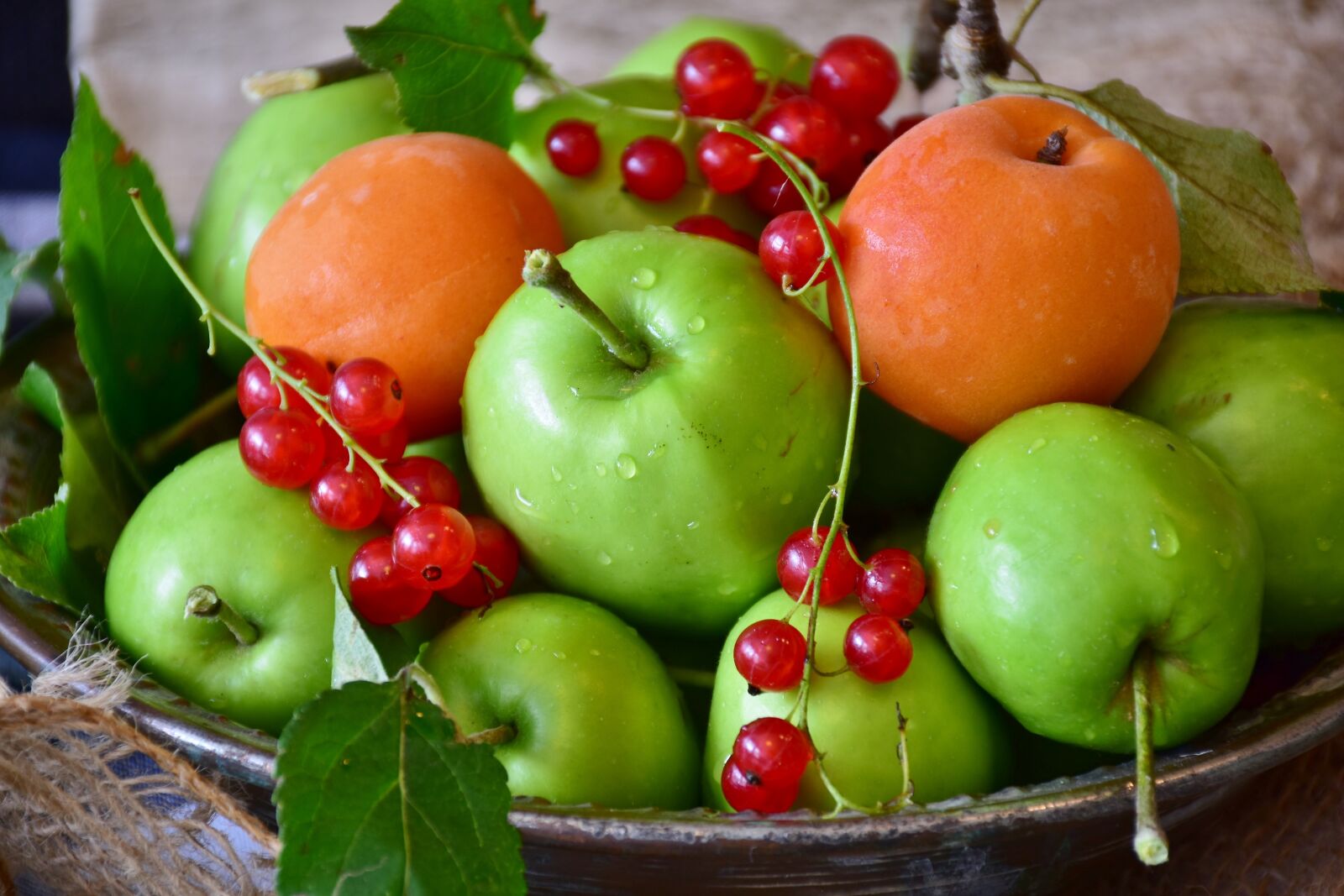 Nikon D7200 sample photo. Fruit, apple, apricots photography
