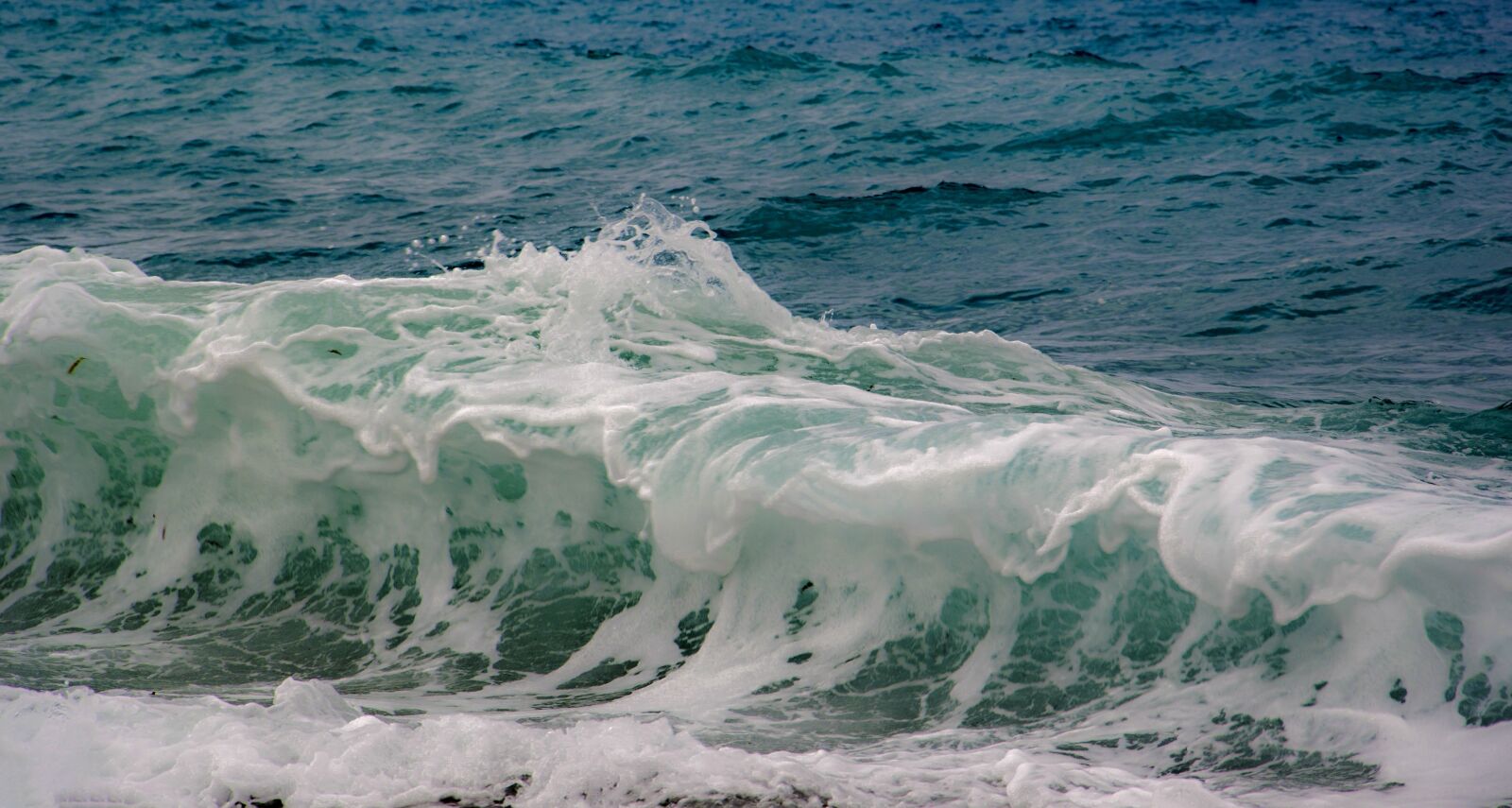 Nikon D3100 sample photo. Onda, sea, summer photography