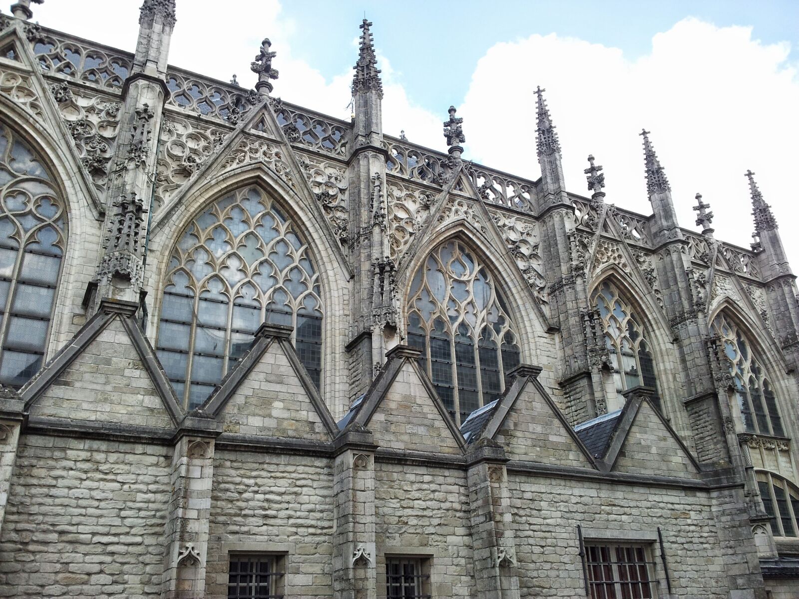 Samsung Galaxy S2 sample photo. Breda, church, facade photography