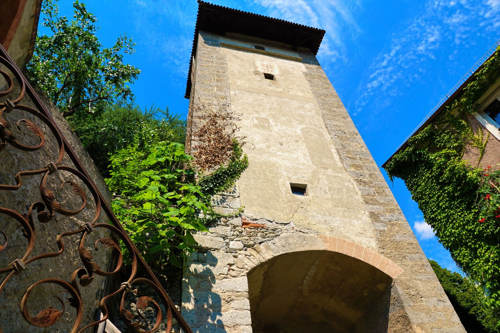 Sony DT 16-50mm F2.8 SSM sample photo. Tower, meran, italy photography