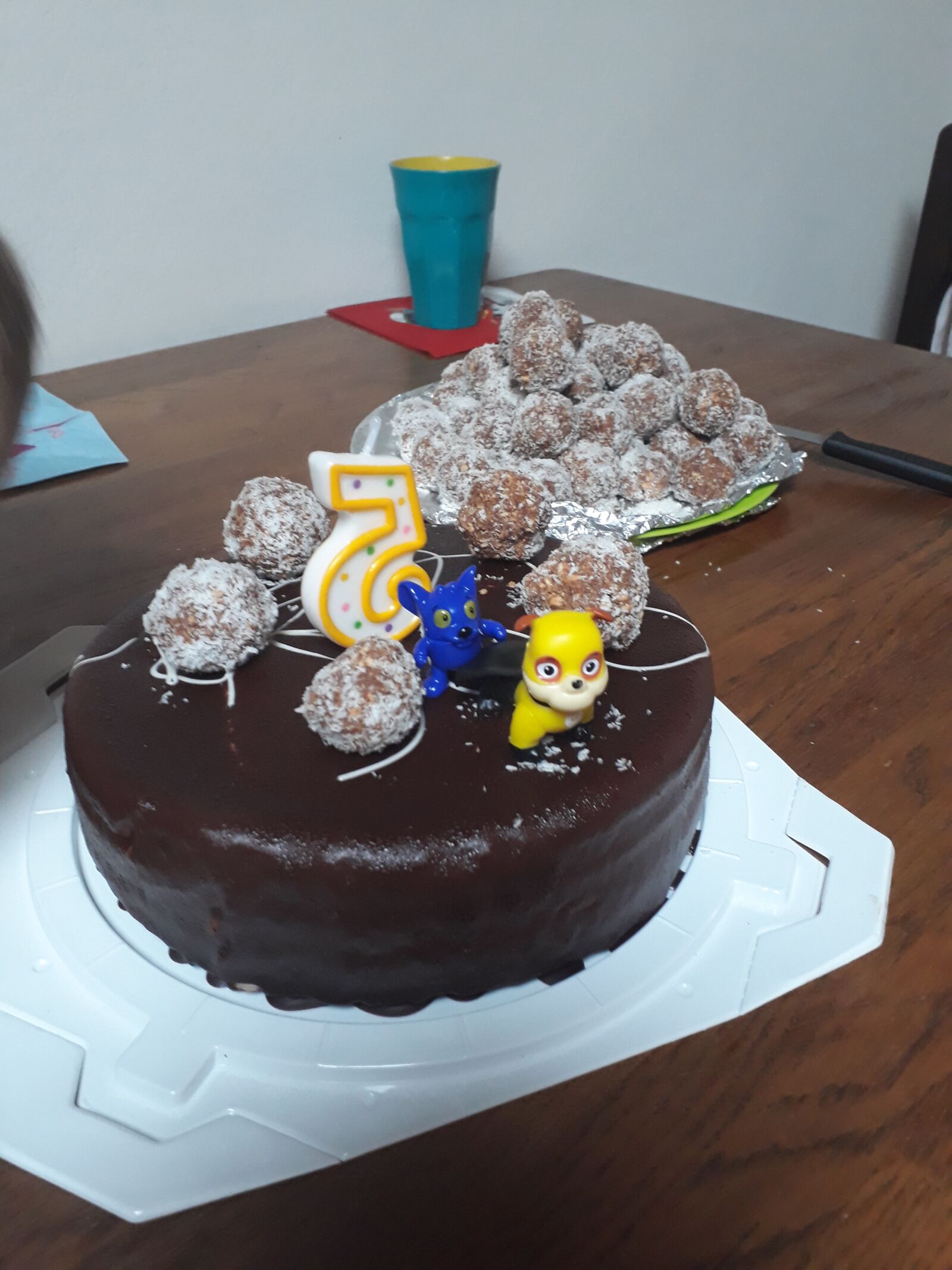 Samsung Galaxy A3(2017) sample photo. Cake, birthday, f photography
