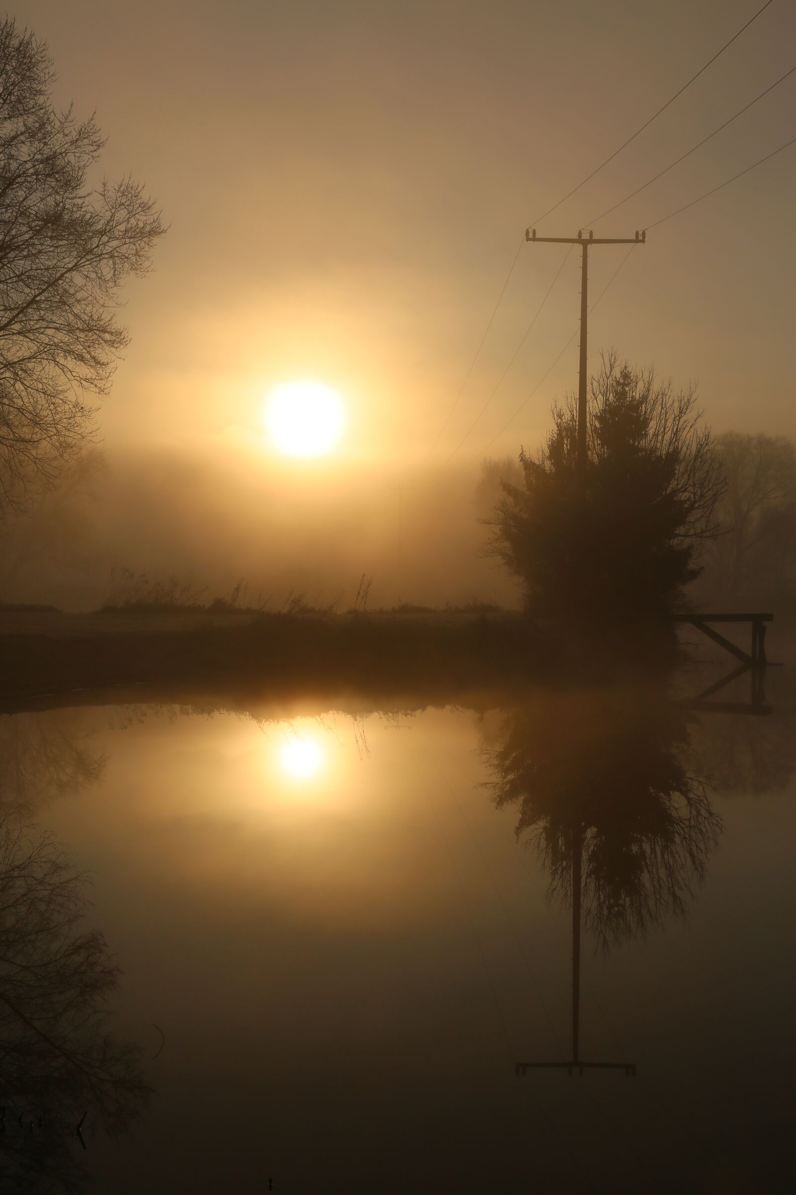 Canon EF 24-105mm F4L IS USM sample photo. Morning, sun, water photography