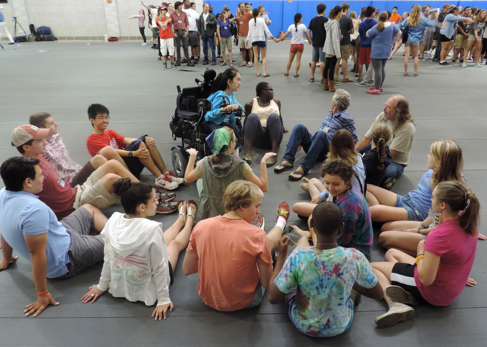 Nikon Coolpix P520 sample photo. Students, team, building, exercise photography