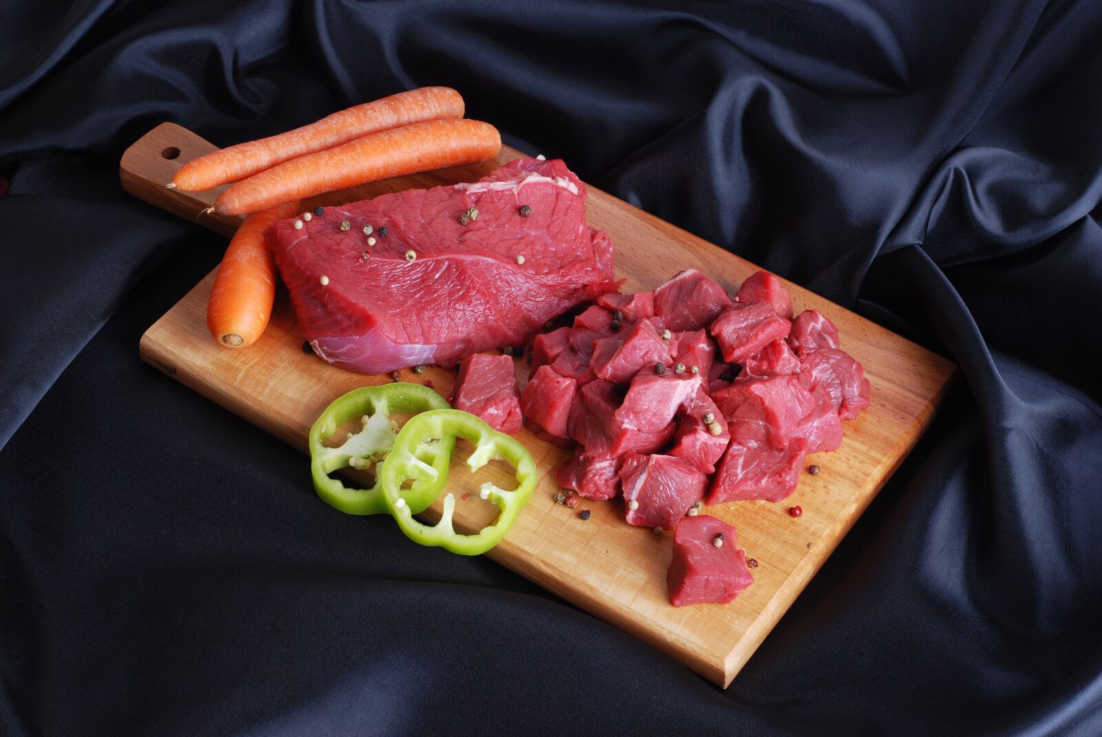 Nikon D80 sample photo. Meat, dana, red photography