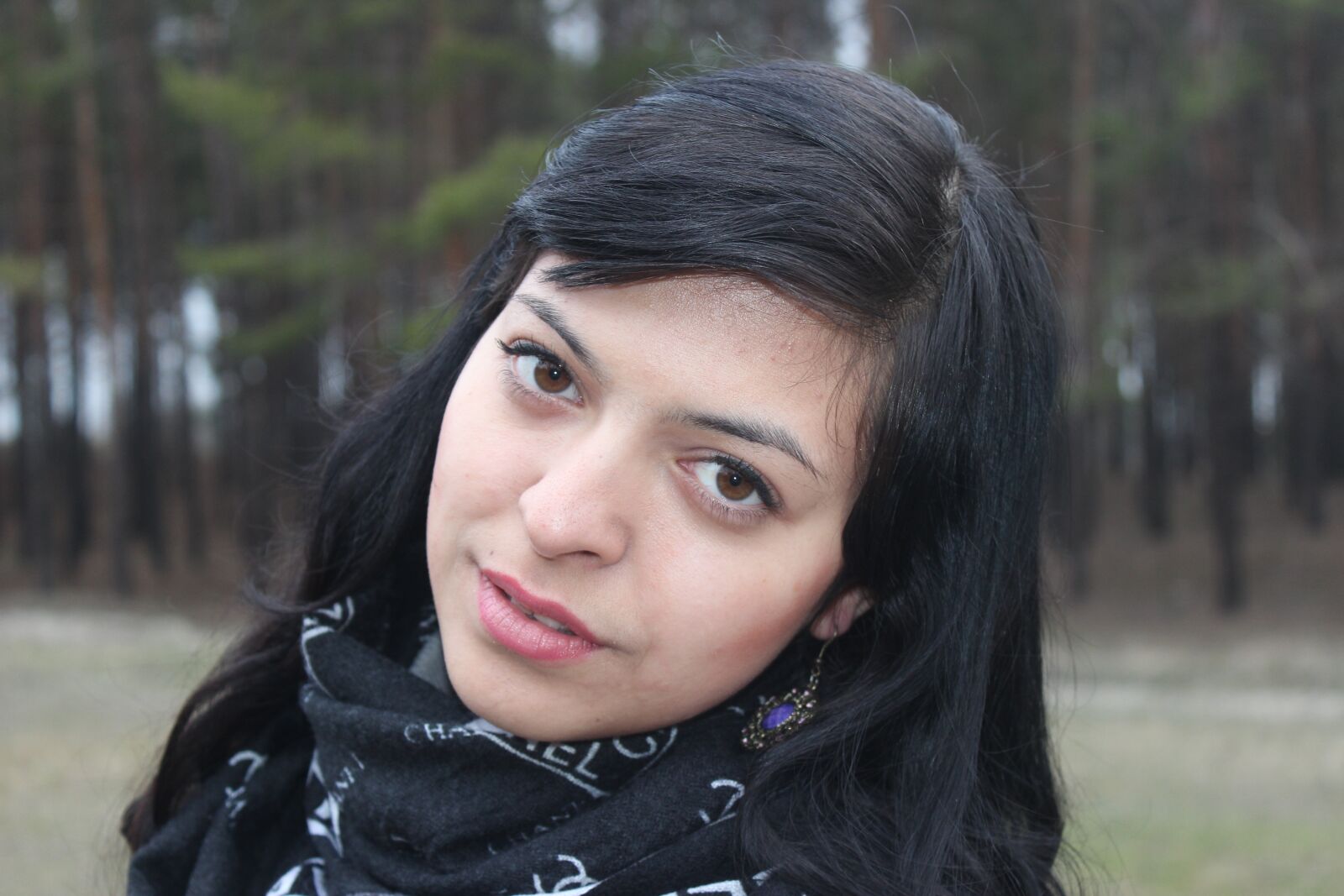 Canon EOS 600D (Rebel EOS T3i / EOS Kiss X5) sample photo. Forest, nature, brunette photography