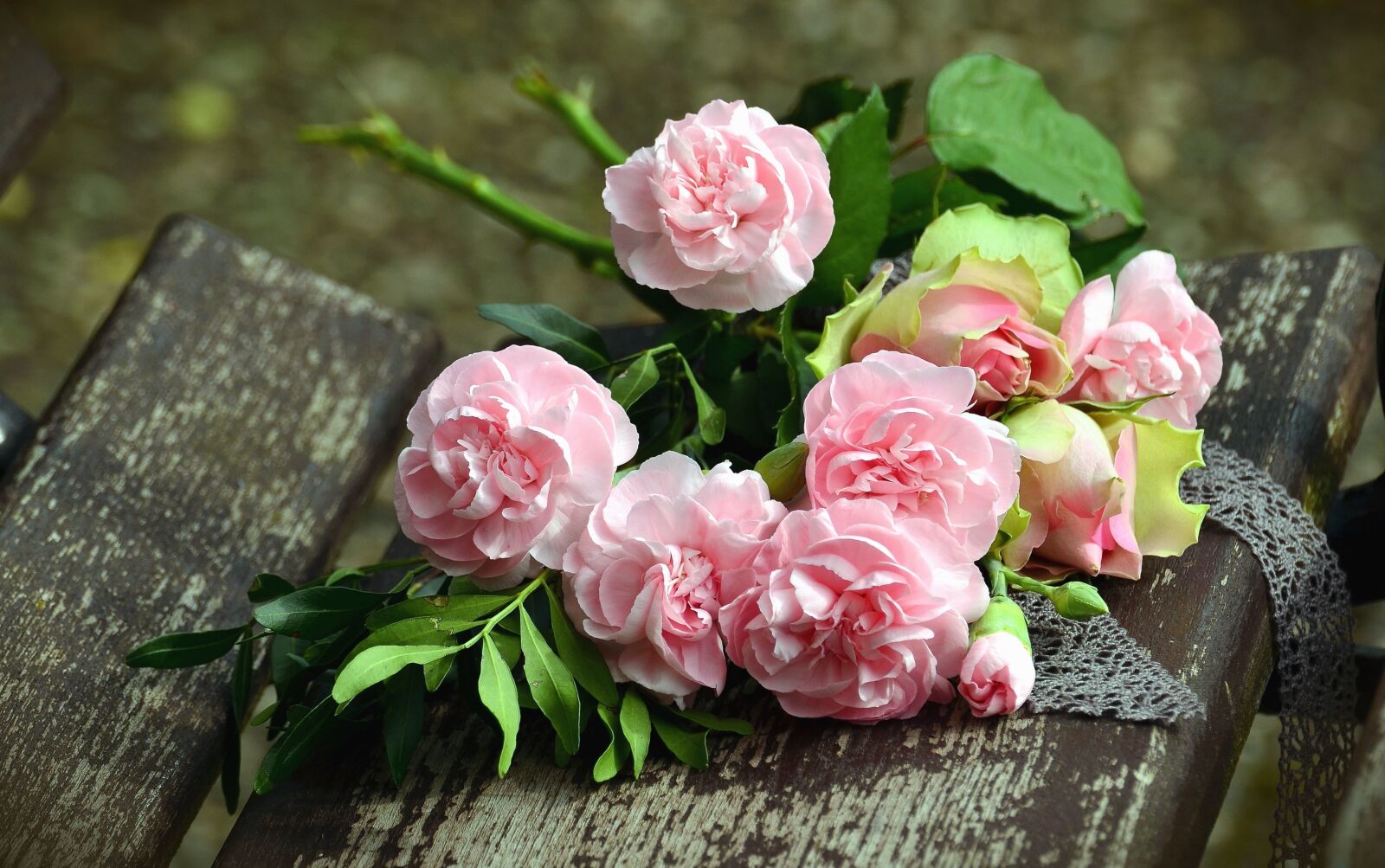 Nikon D5100 sample photo. Bouquet, flower, rose, romance photography