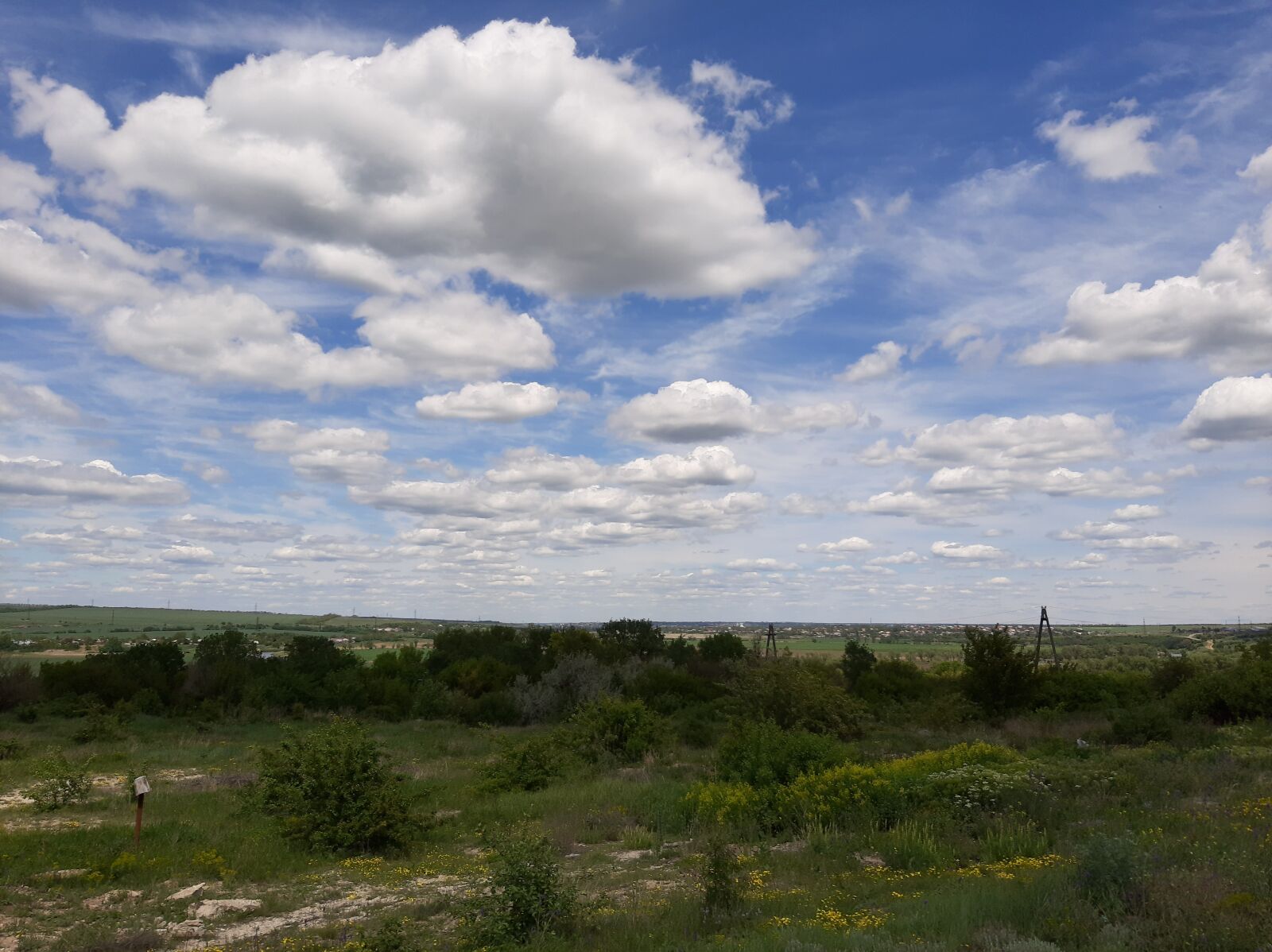Samsung Galaxy A50 sample photo. Sky, spring, clouds photography
