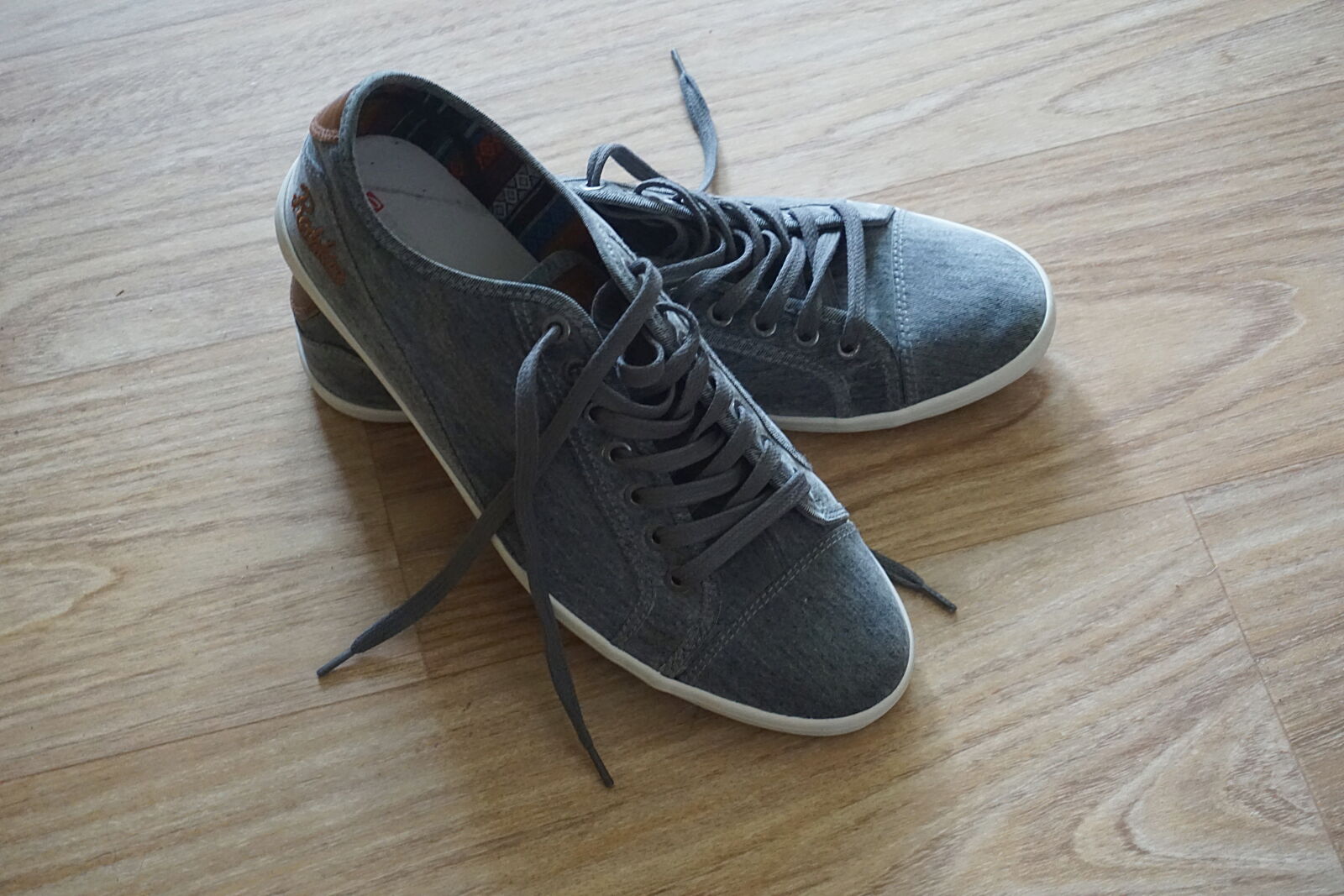 Sony a6000 sample photo. Baskets, chaussures, loisirs, marche photography
