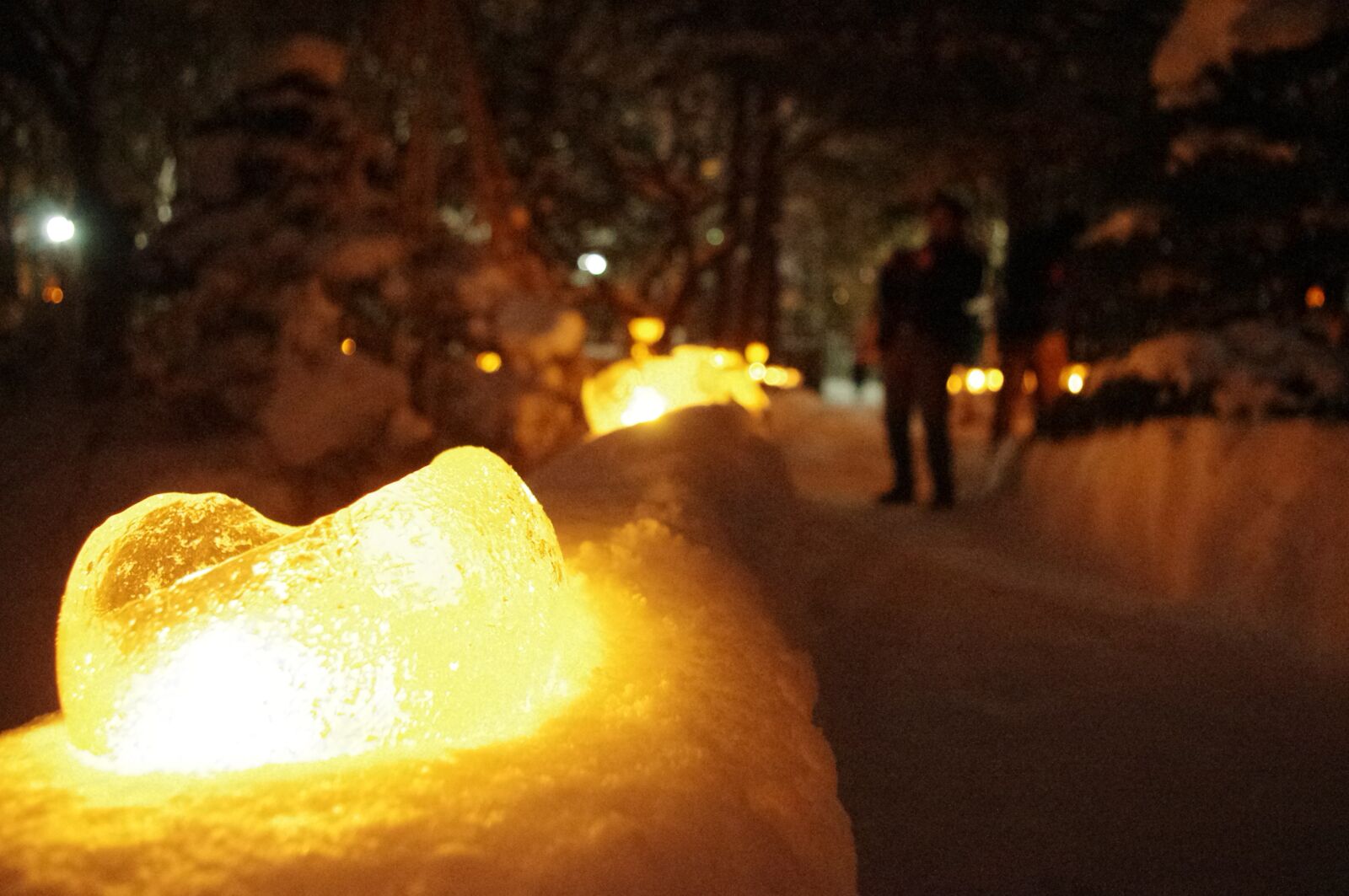 Pentax K-r sample photo. Lantern, lanterns, ice photography