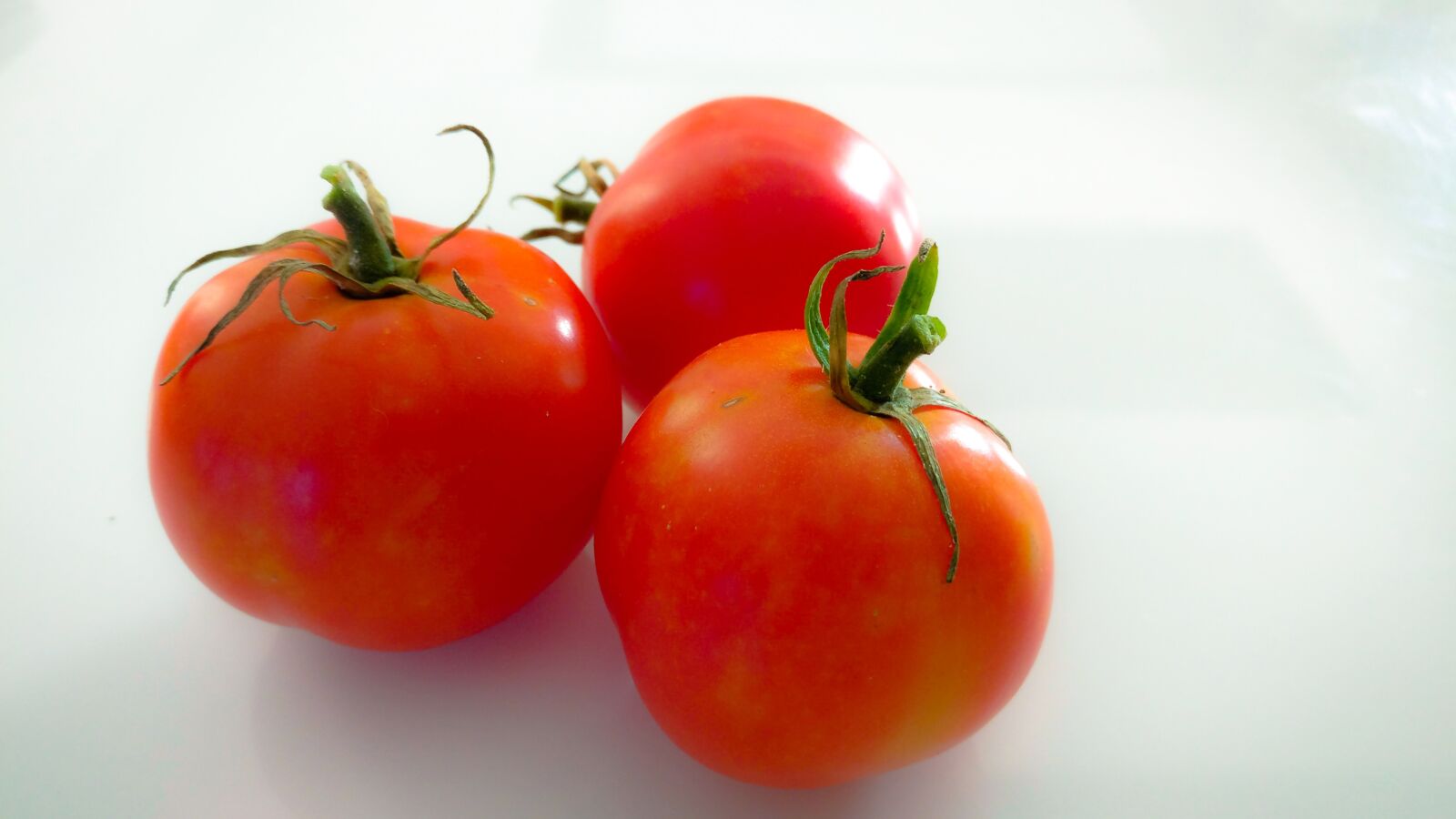OnePlus A3003 sample photo. Tomato, tomatoes, vegetable photography