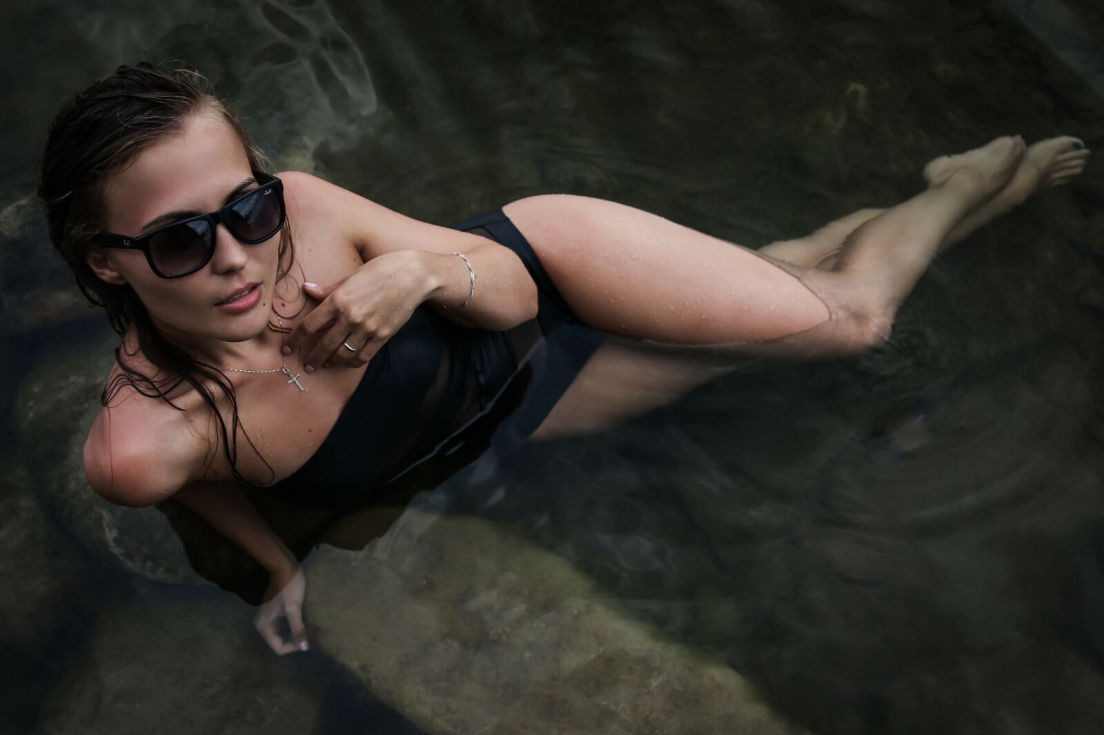 Canon EOS 70D sample photo. Girl, glasses, swimsuit photography