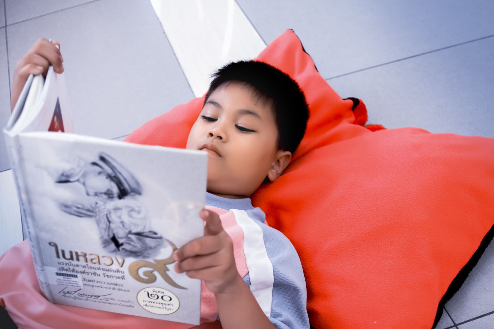Canon EOS 60D sample photo. Read a book, kids photography