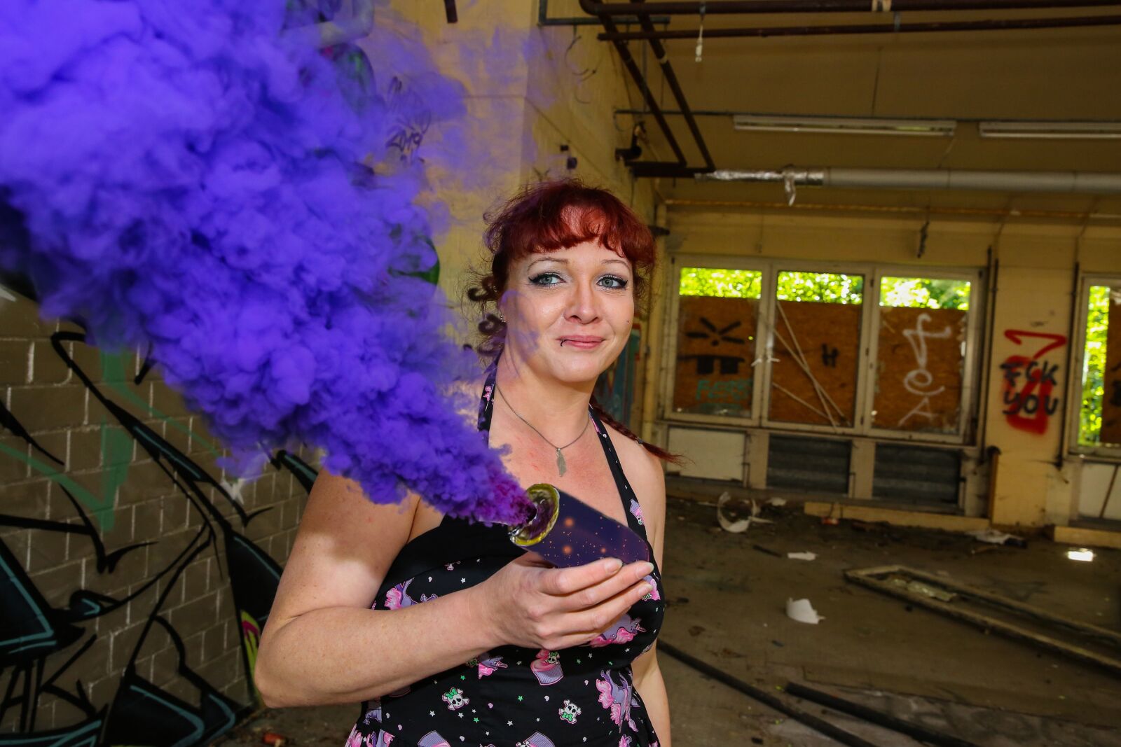 Canon EOS 5D Mark III sample photo. Smoke, girl, woman photography