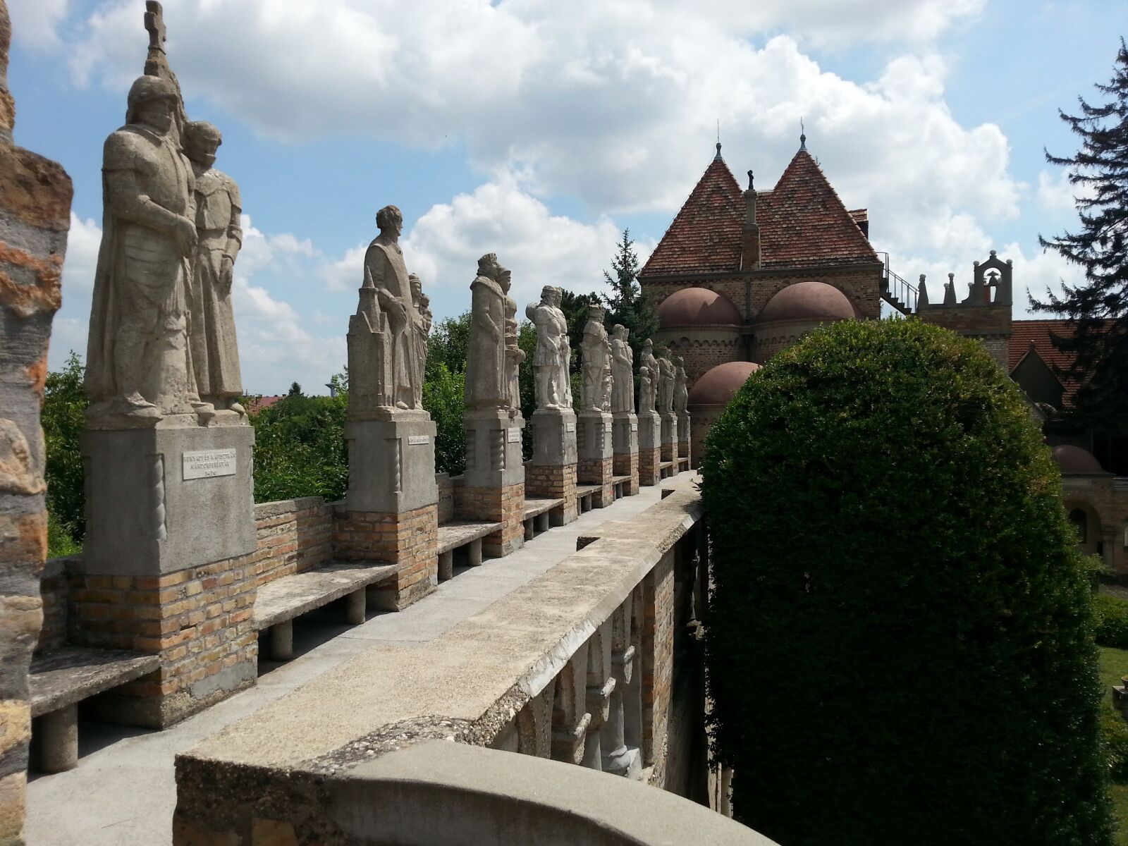 Samsung Galaxy S3 sample photo. Castle, ridge photography