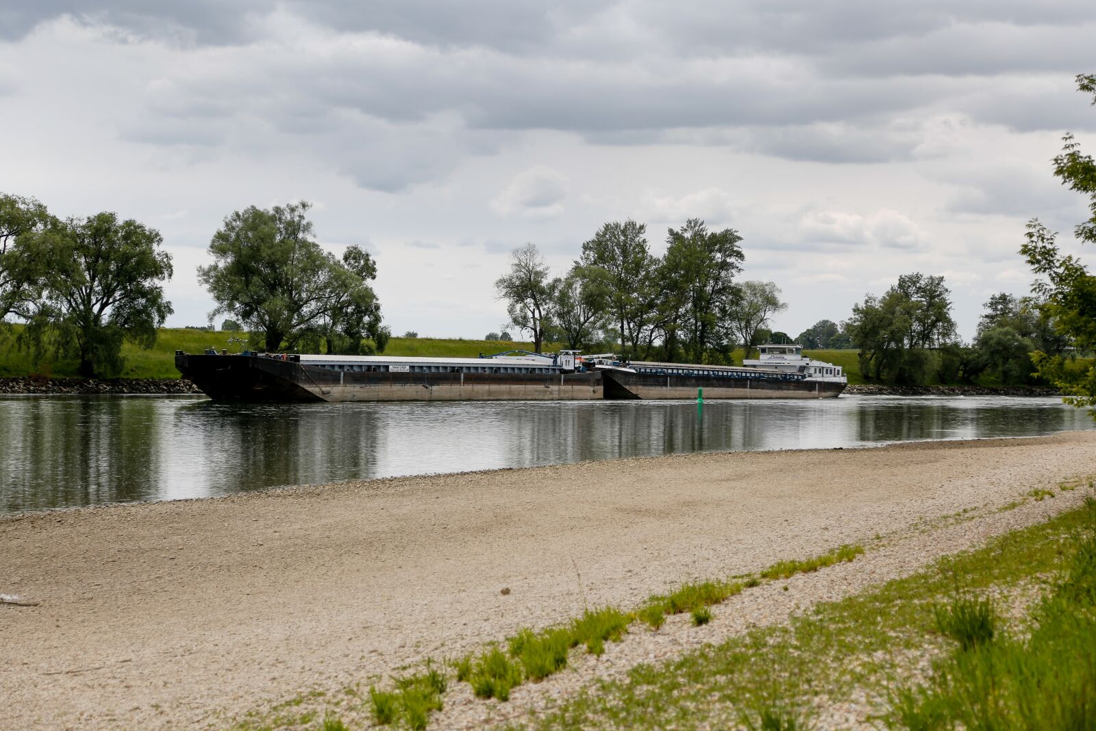 Canon EF 24-105mm F4L IS USM sample photo. Donauauen, land, water photography