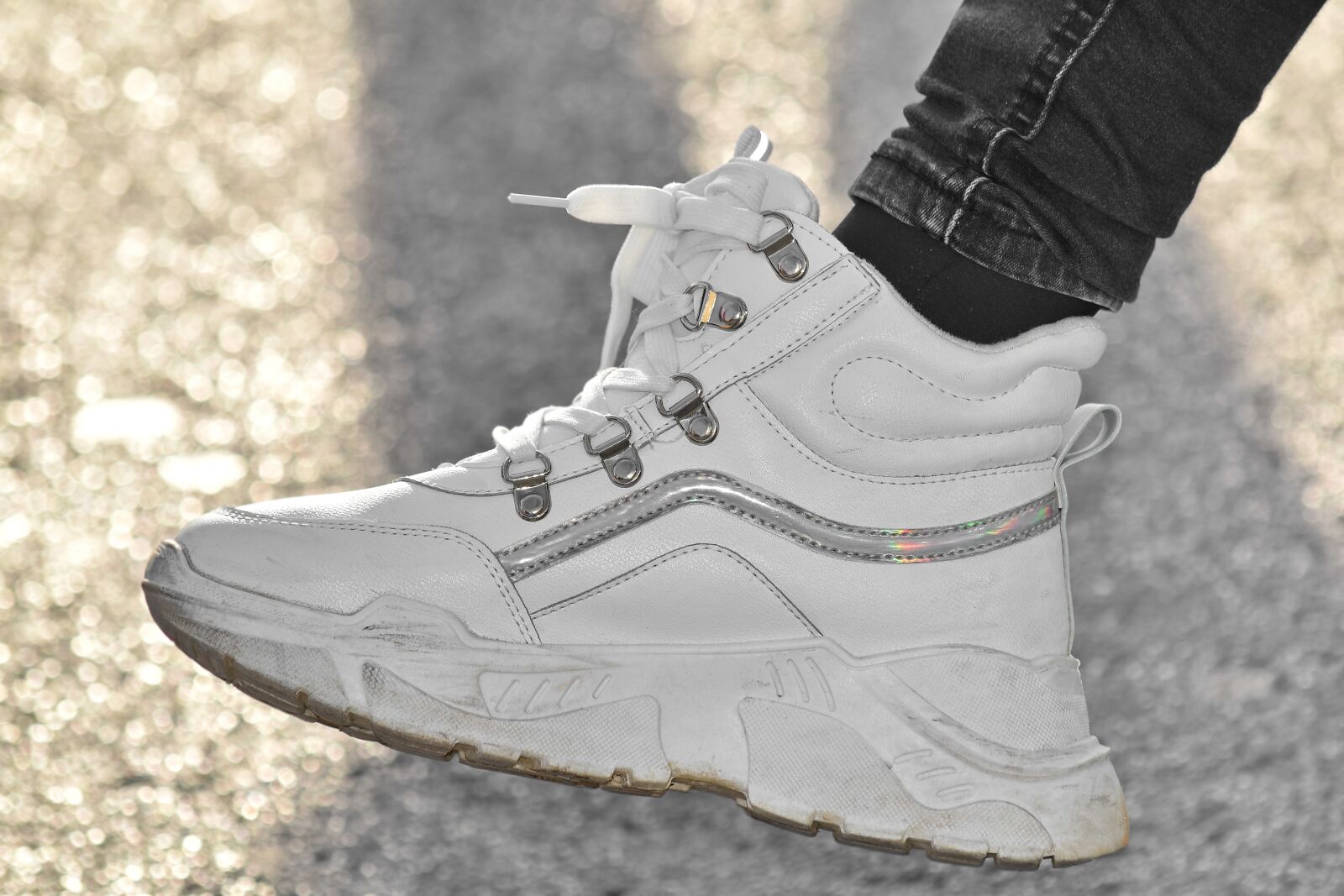 Nikon D5500 sample photo. Fashion, leg, sneakers, textile photography