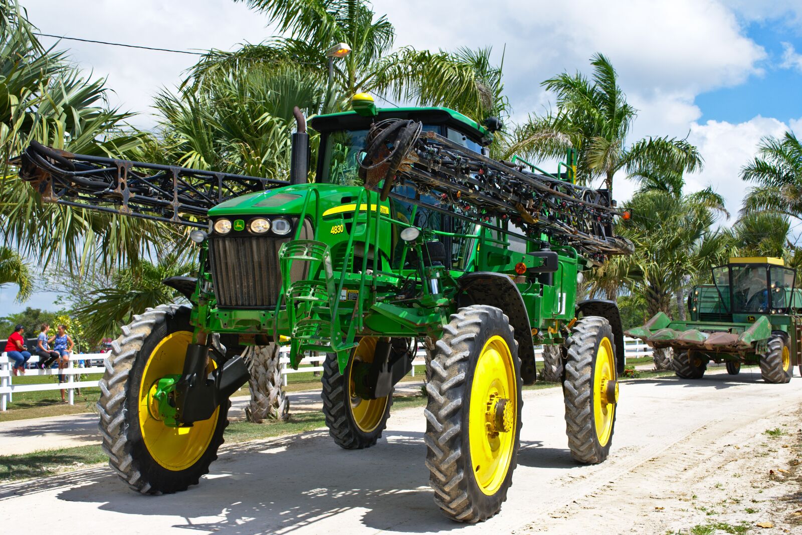 Nikon D7200 sample photo. Farm equipment, tractor, rural photography
