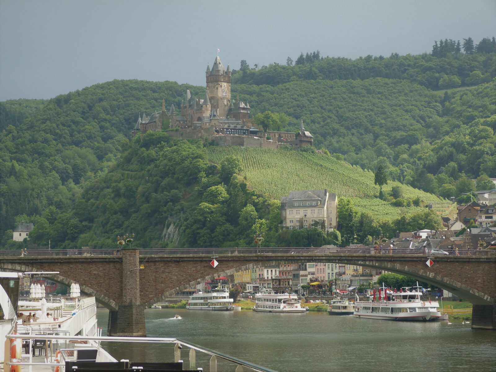 Panasonic Lumix DMC-FZ40 (Lumix DMC-FZ45) sample photo. Cochem, moselle, river photography