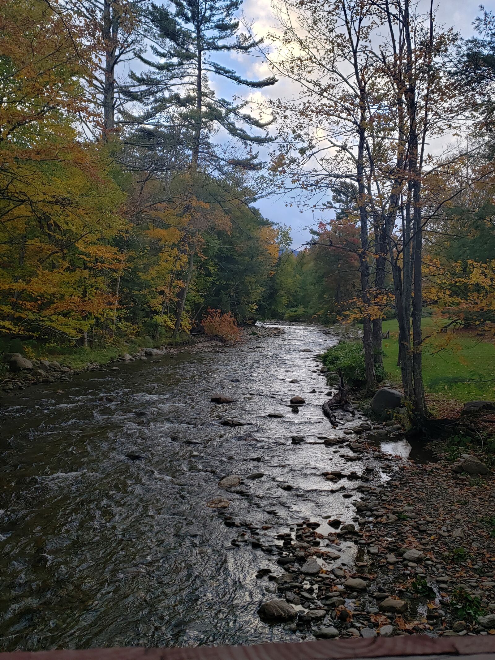 Samsung Galaxy S9+ sample photo. Vermont, stowe, fall photography