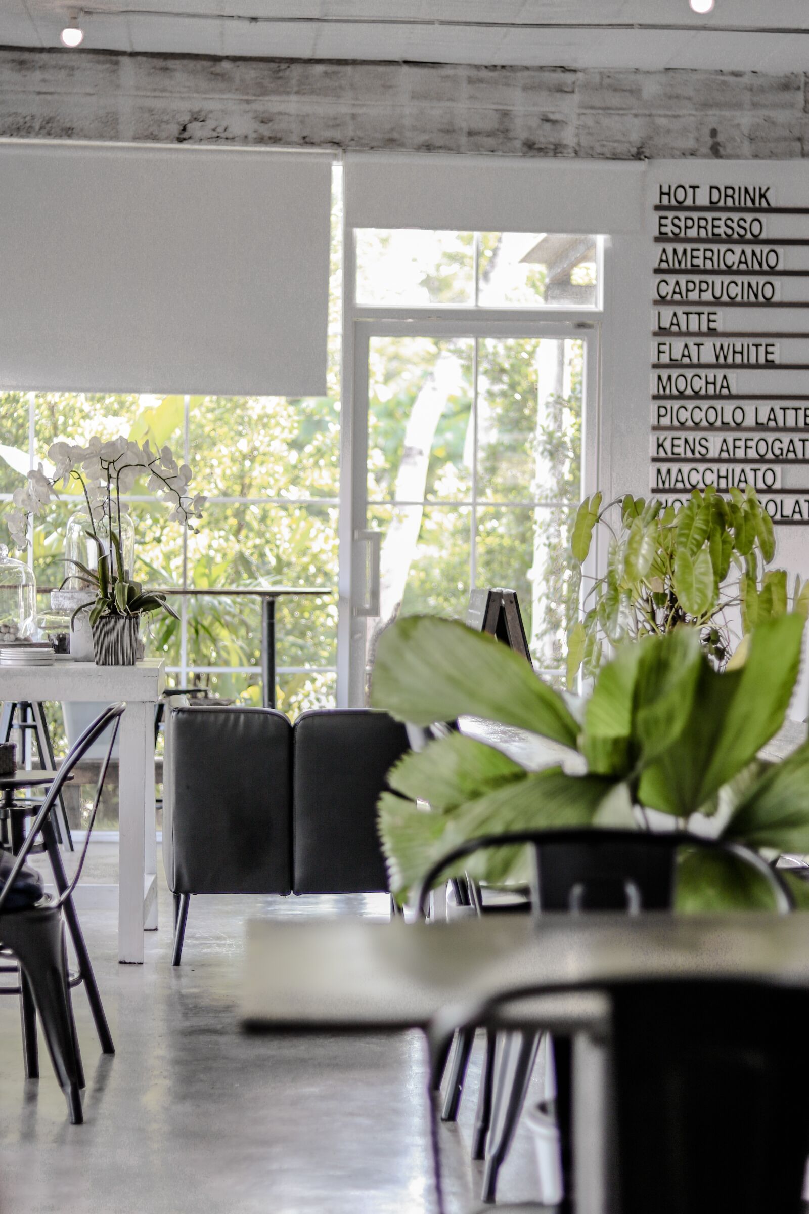 Canon EOS 750D (EOS Rebel T6i / EOS Kiss X8i) sample photo. Interior, modern, inside photography