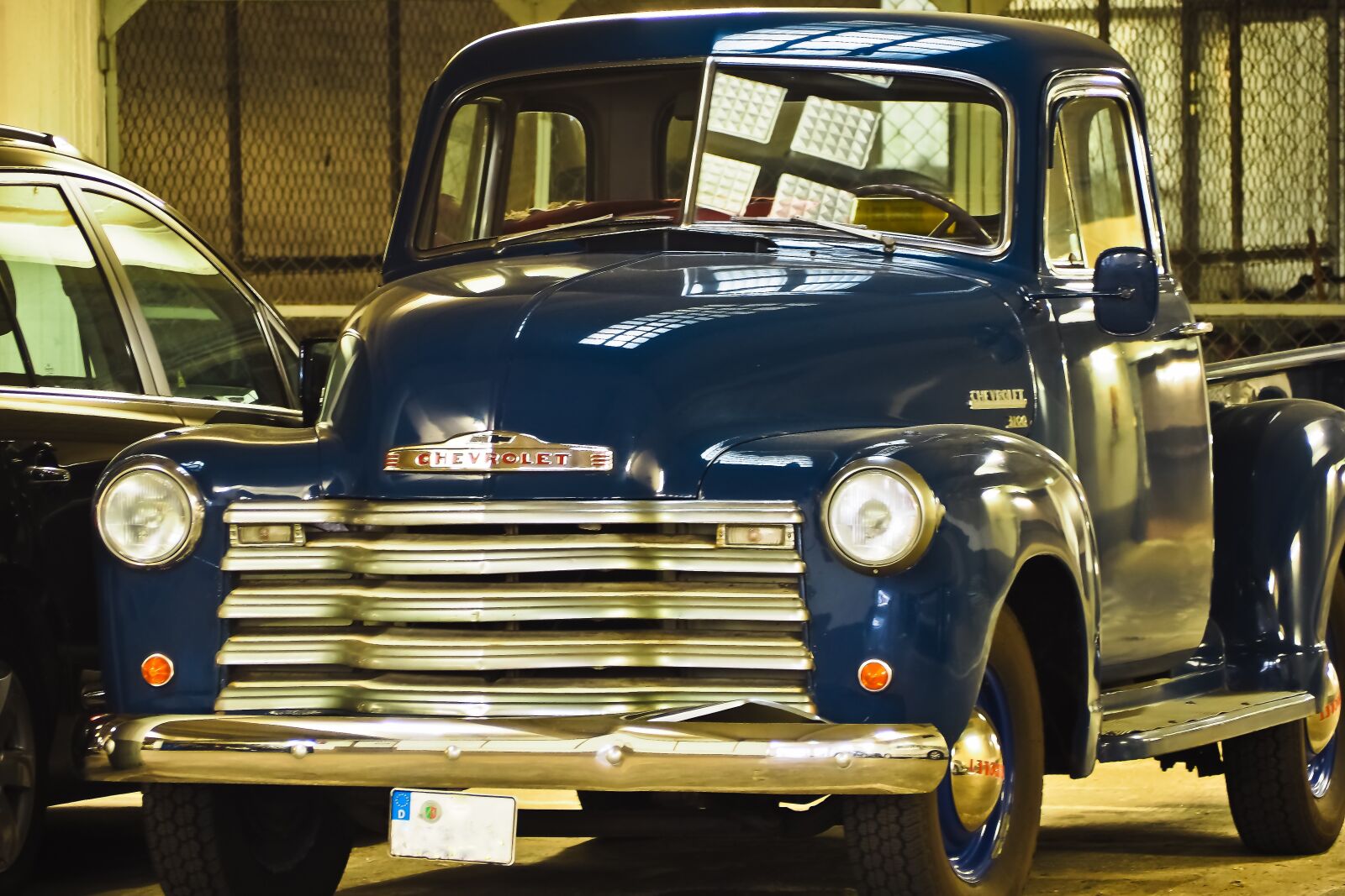 Olympus OM-D E-M10 sample photo. Auto, chevrolet, oldtimer photography