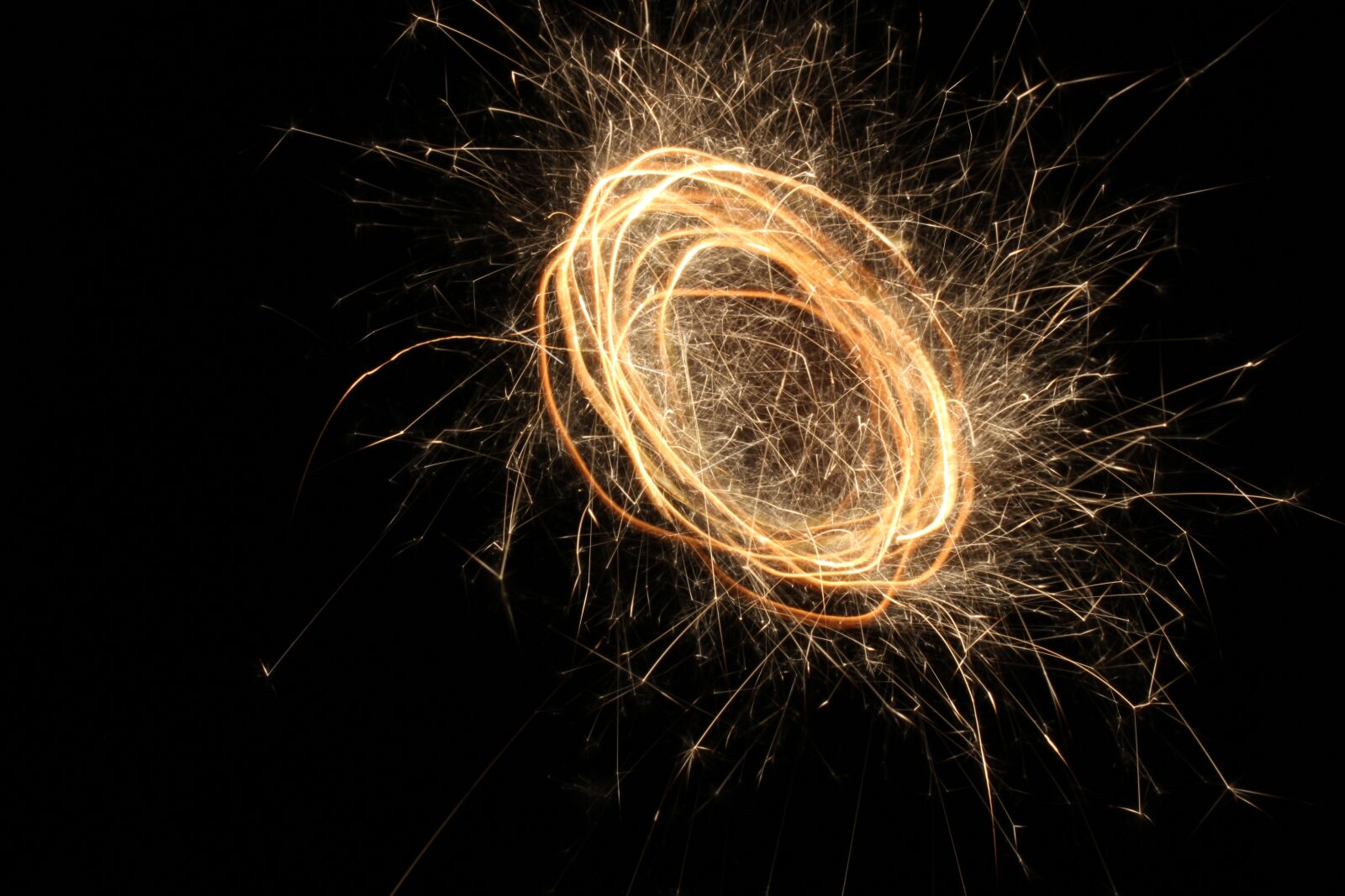 Canon EOS 1200D (EOS Rebel T5 / EOS Kiss X70 / EOS Hi) sample photo. Night, fireworks, festival photography