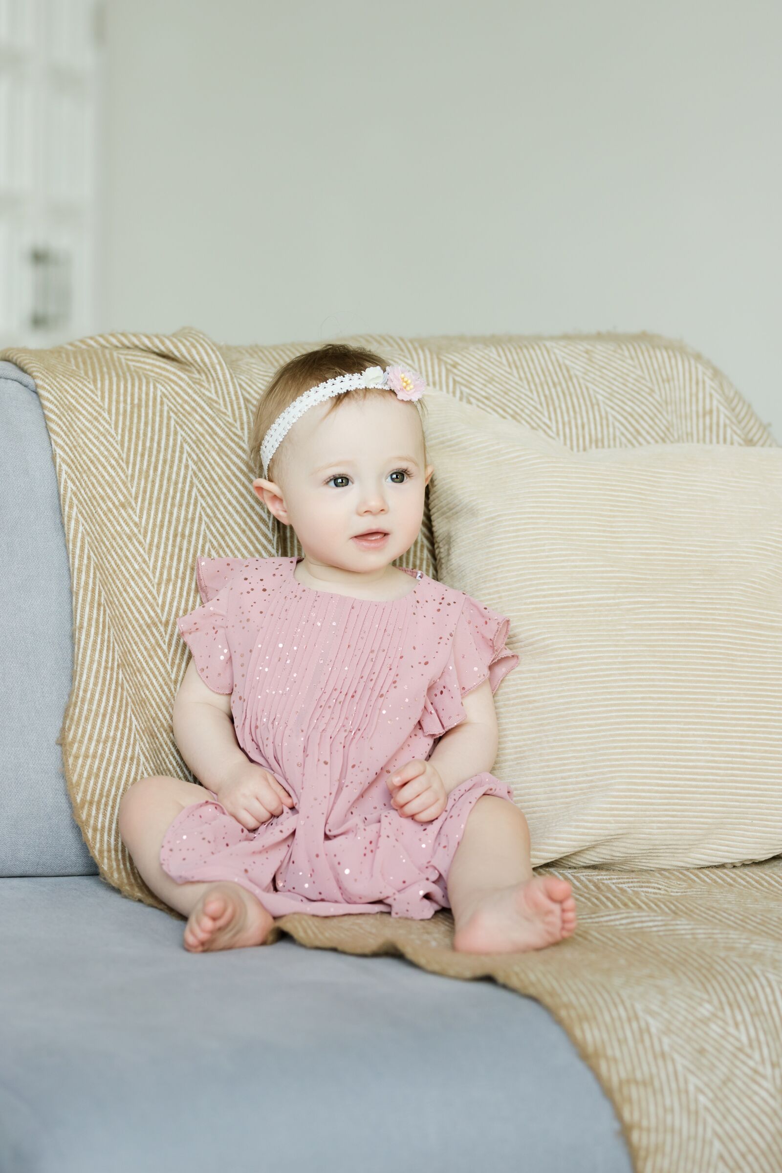 Sigma 85mm F1.4 DG HSM Art sample photo. Family, baby, mom photography