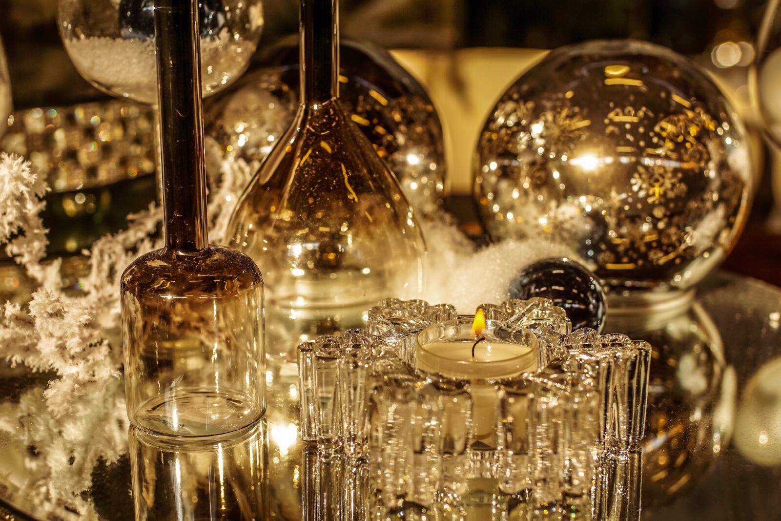 Sony ILCA-77M2 sample photo. Tealight, glass, candle photography
