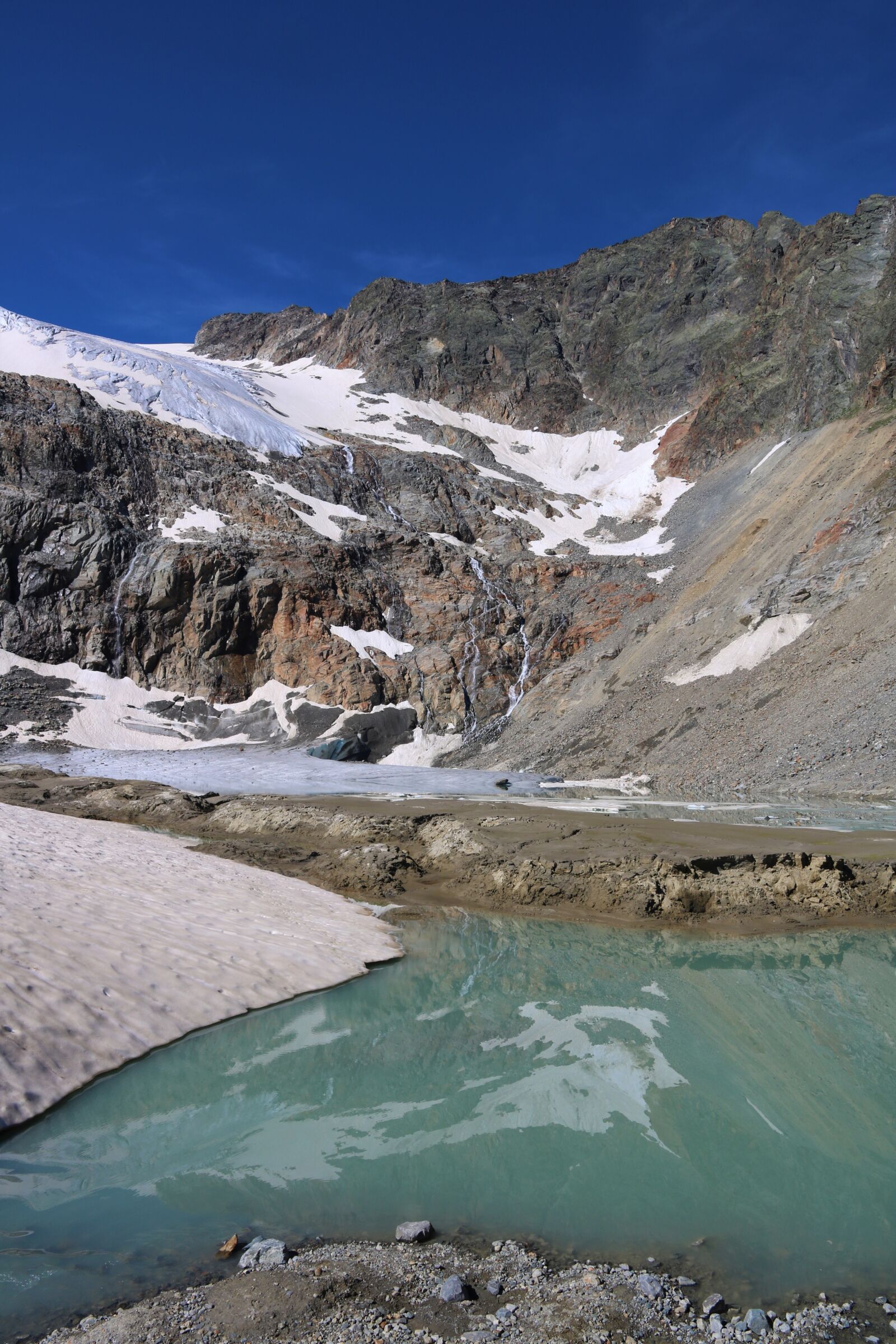Canon EOS 750D (EOS Rebel T6i / EOS Kiss X8i) sample photo. Snow, mountain, glacier photography