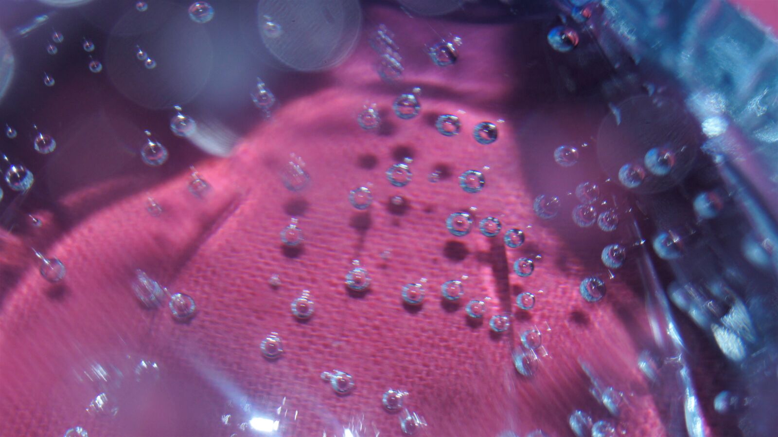 Sony Alpha DSLR-A450 sample photo. Bubble, water, bottle photography